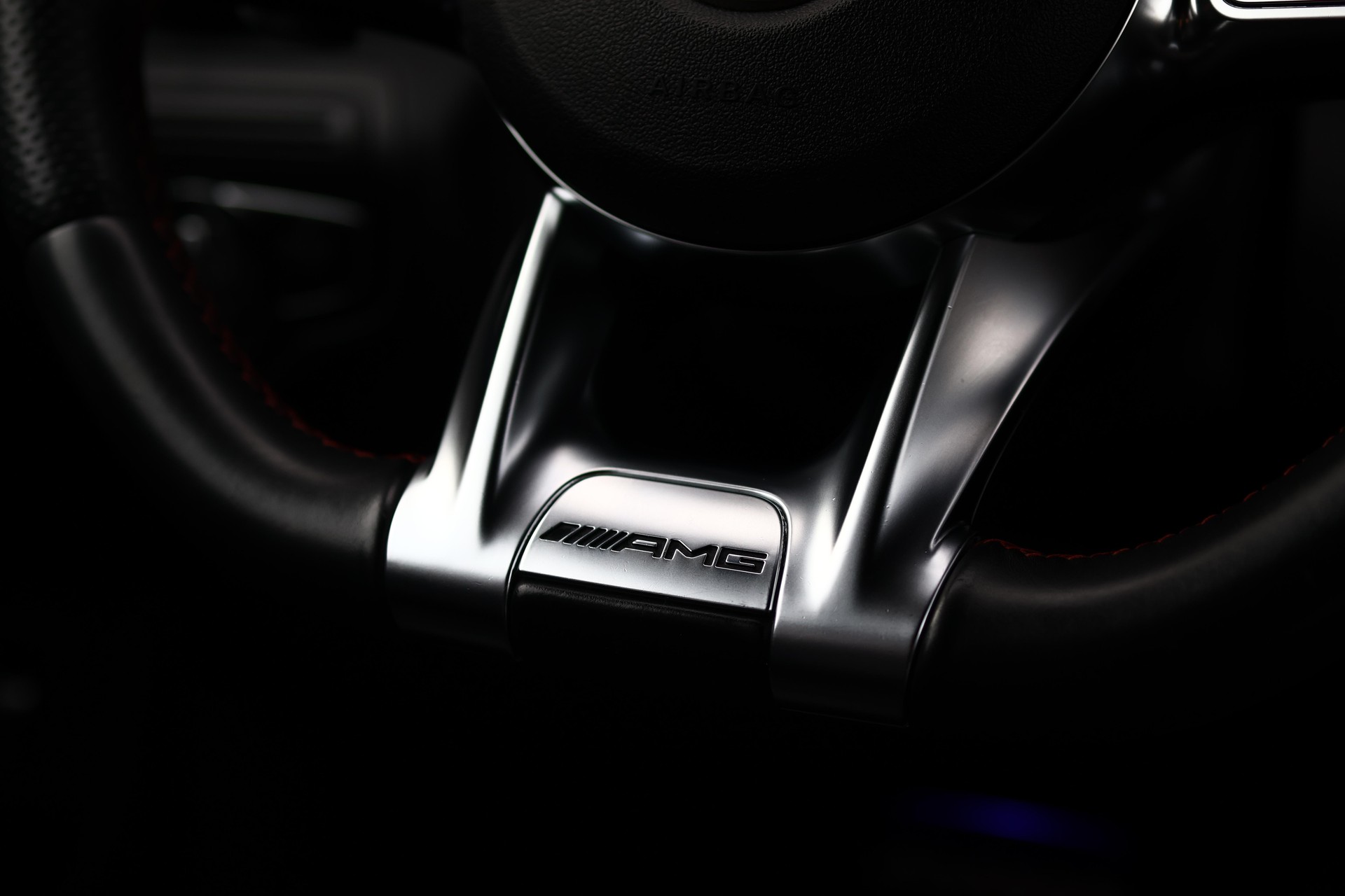 MERCEDES-BENZ GLC 43 AMG 4m-image-21