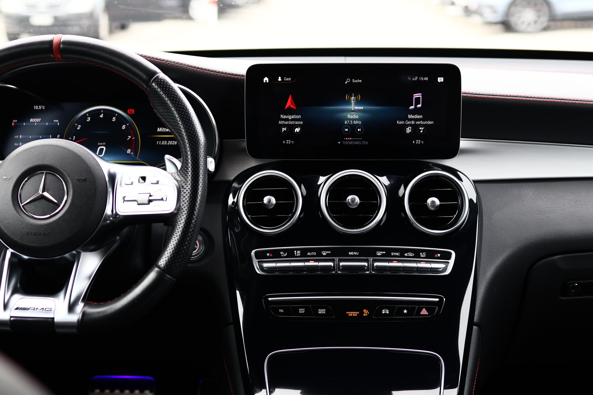 MERCEDES-BENZ GLC 43 AMG 4m-image-17