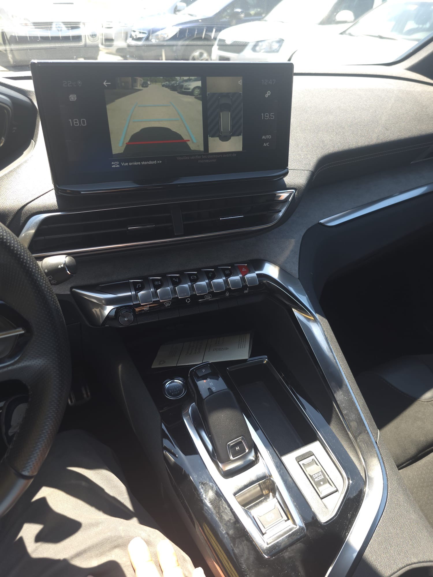 PEUGEOT 5008 1.6 Mountain Édition GT EAT8-image-11