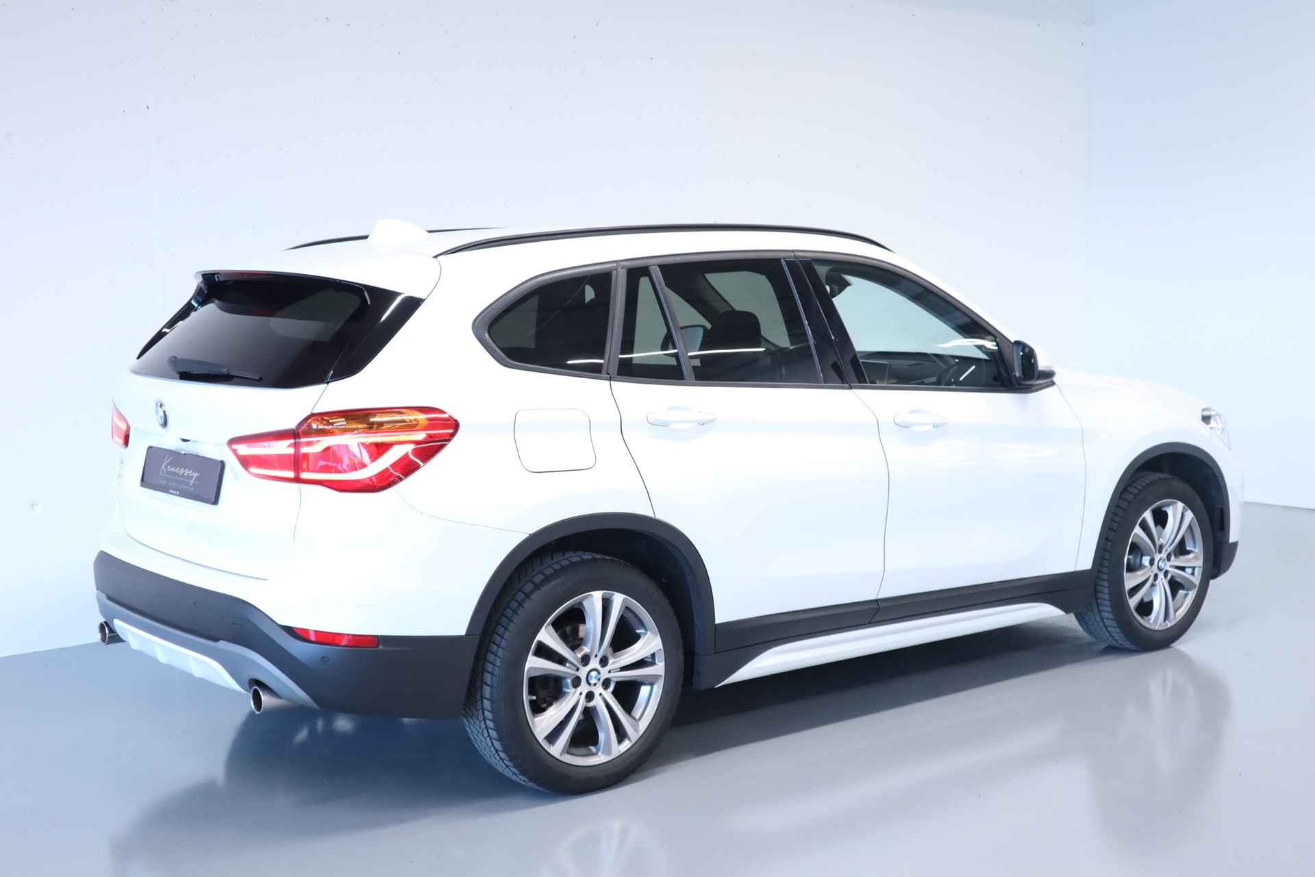 BMW X1 xDrive 18d SportLine | ALLRAD | AUTOMAT | HEAD-UP DISPLAY | LEDER | RÜCKFAHRKAMERA | EL. HECKKLAPPE | KEYLESS | CH-FZG-image-7