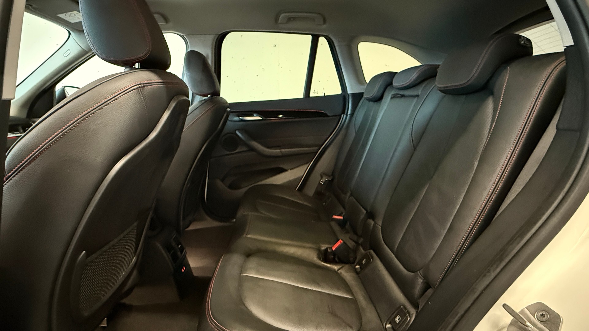 BMW X1 xDrive 18d SportLine | ALLRAD | AUTOMAT | HEAD-UP DISPLAY | LEDER | RÜCKFAHRKAMERA | EL. HECKKLAPPE | KEYLESS | CH-FZG-image-13