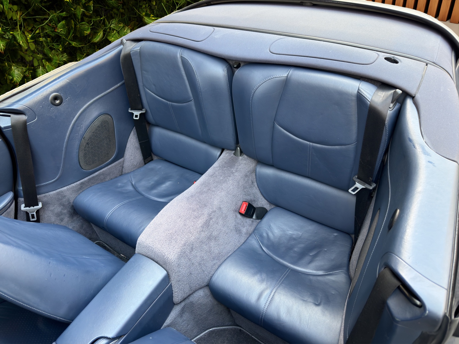 PORSCHE 911 Cabrio Carrera 4S-image-11