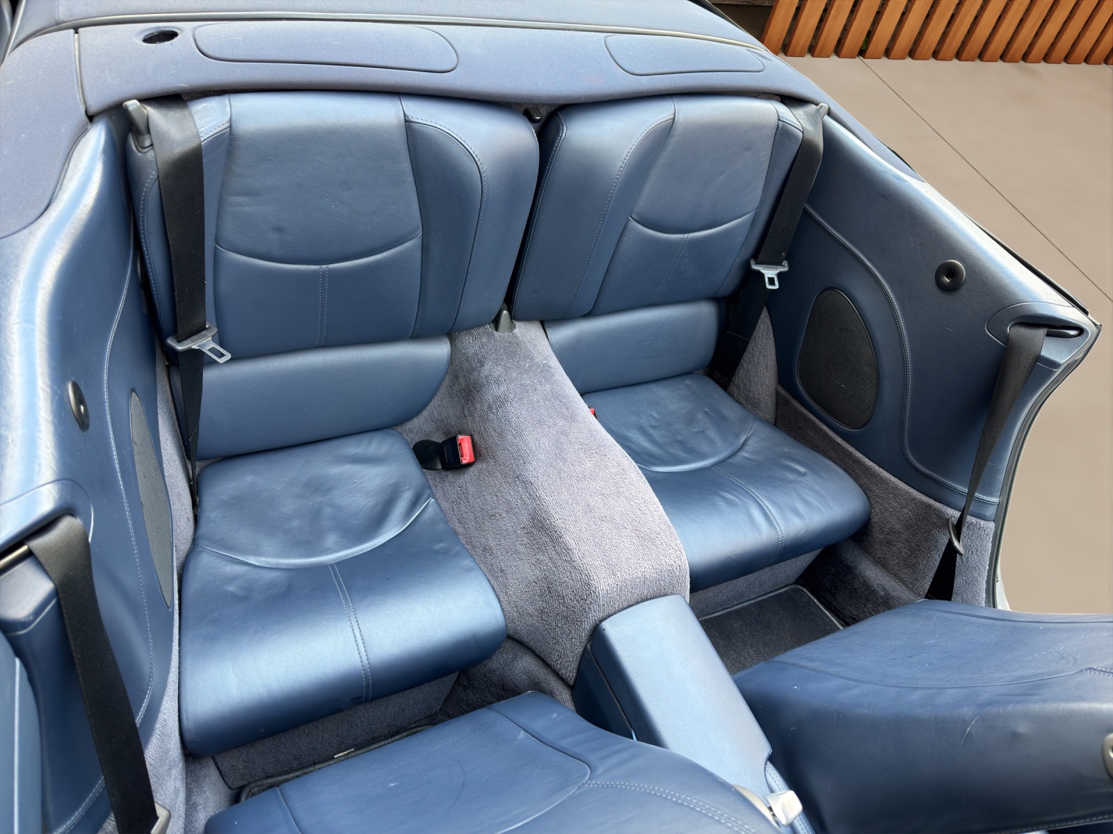 PORSCHE 911 Cabrio Carrera 4S-image-16