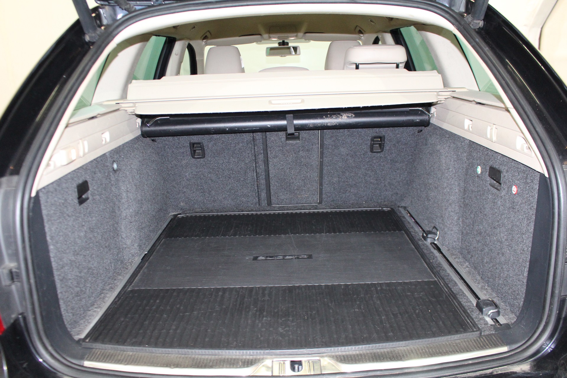 SKODA Superb Combi 1.8 TSI Elegance 4x4-image-8