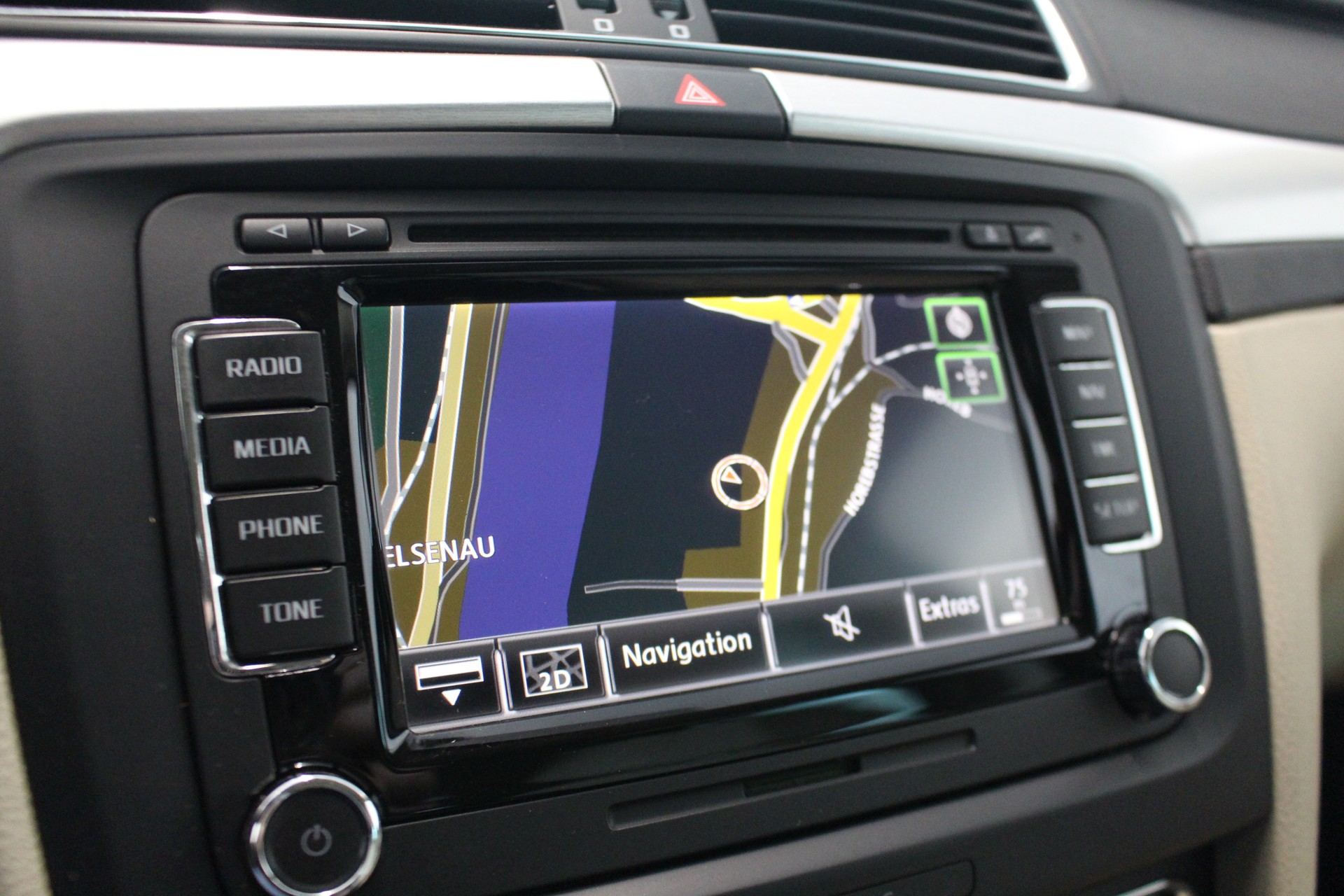 SKODA Superb Combi 1.8 TSI Elegance 4x4-image-17