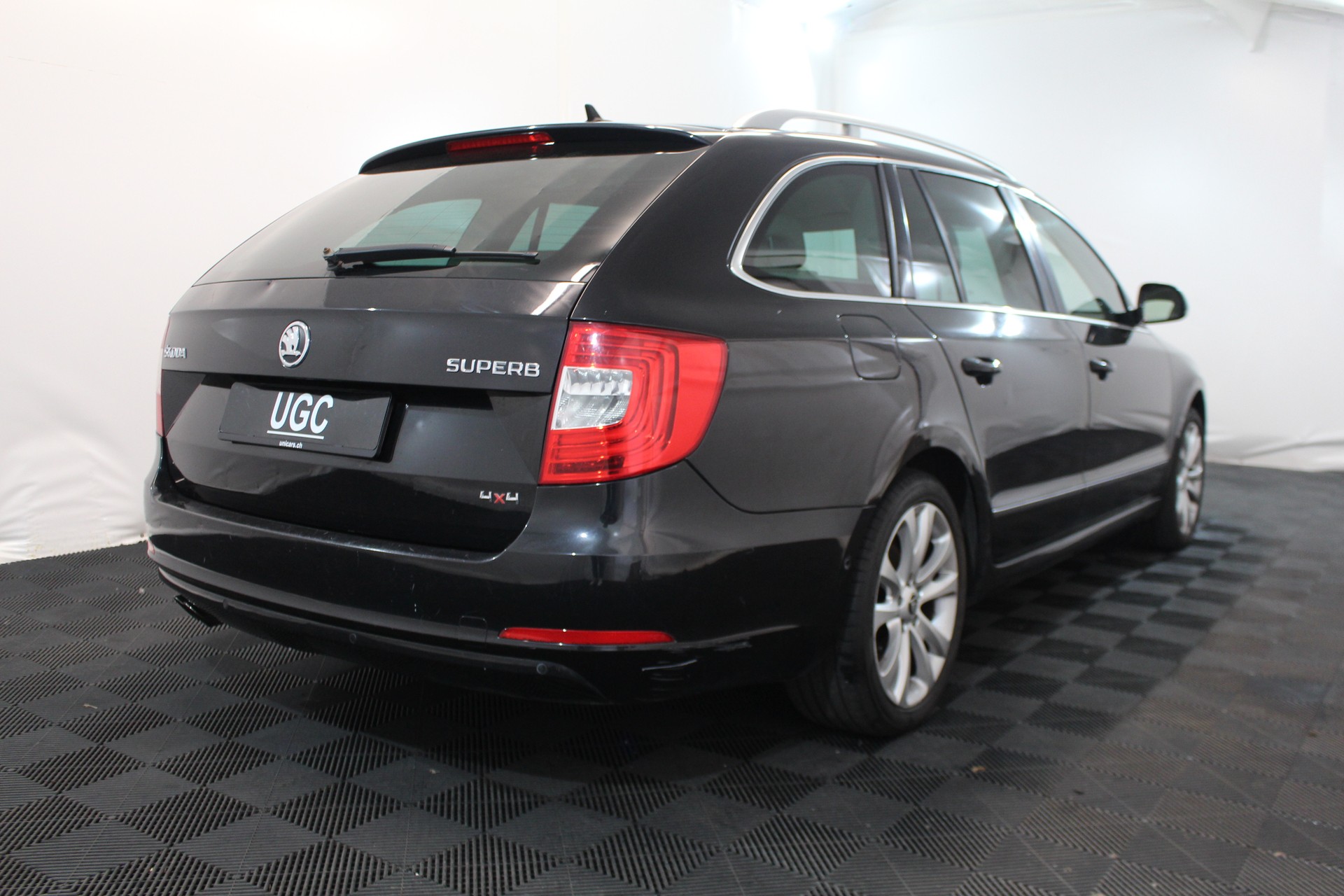 SKODA Superb Combi 1.8 TSI Elegance 4x4-image-5