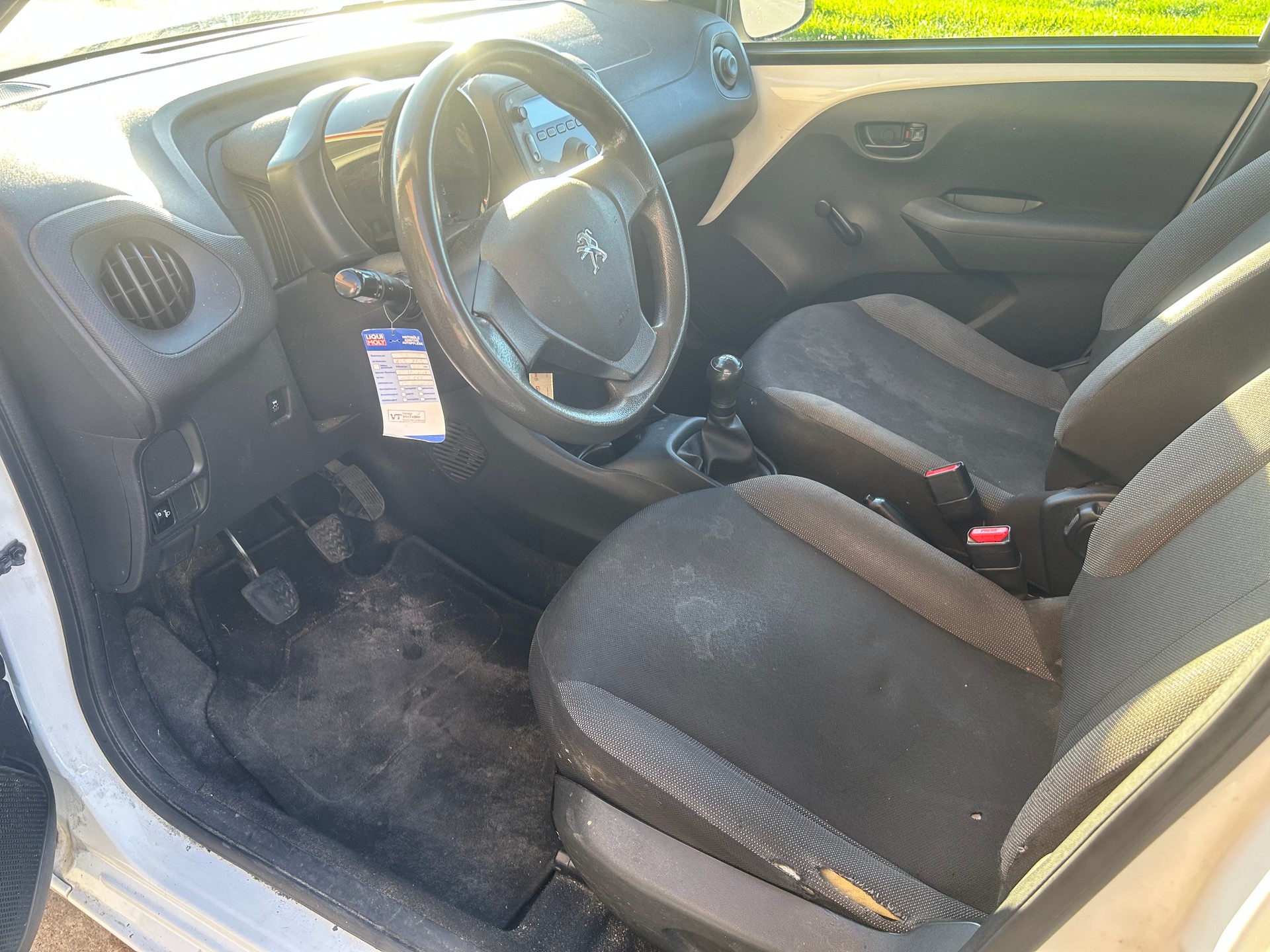 PEUGEOT 108 1.0 VTi Style-image-4