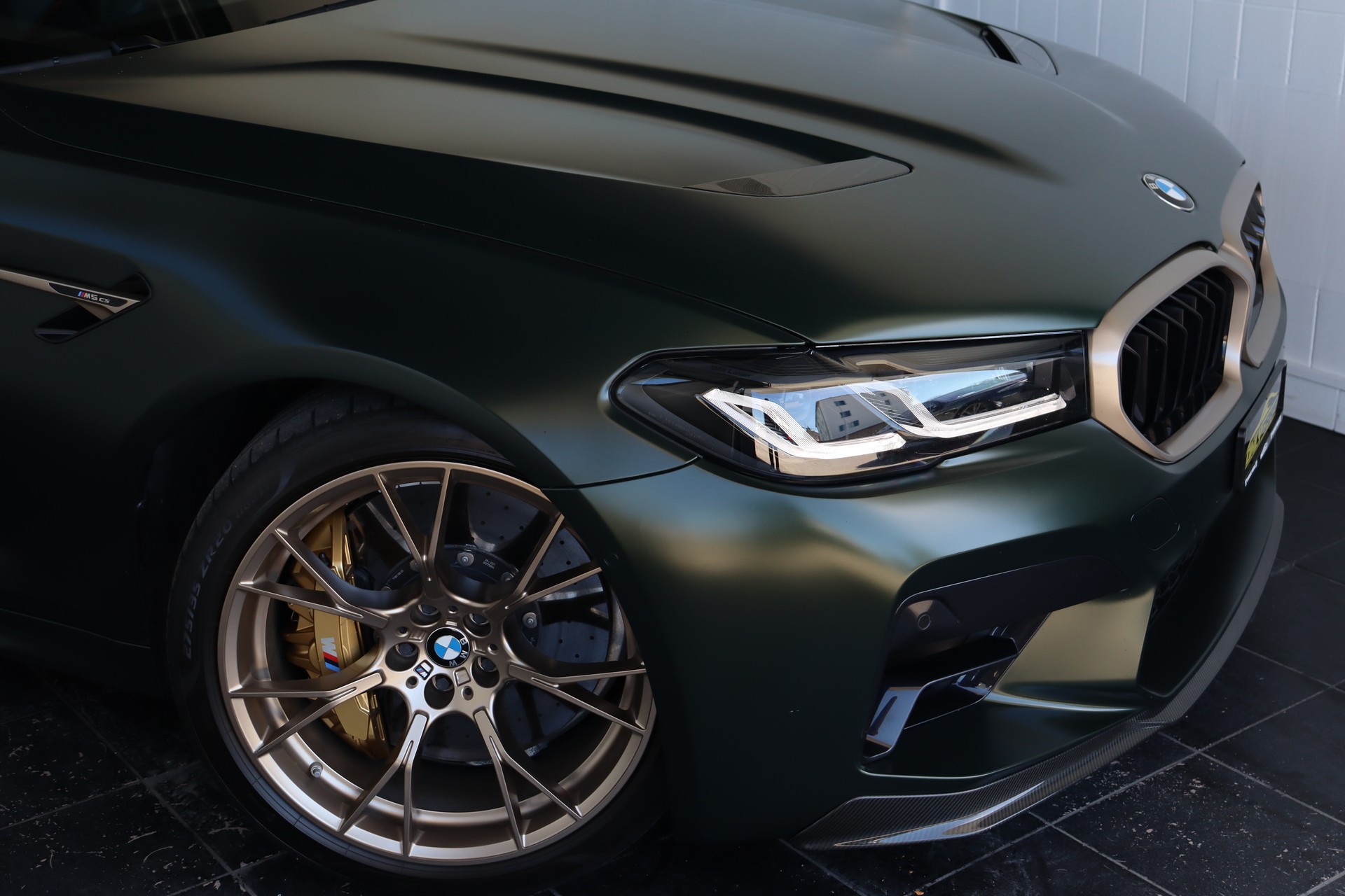 BMW M5 XDRIVE CS DRIVELOGIC-showroom-element-3