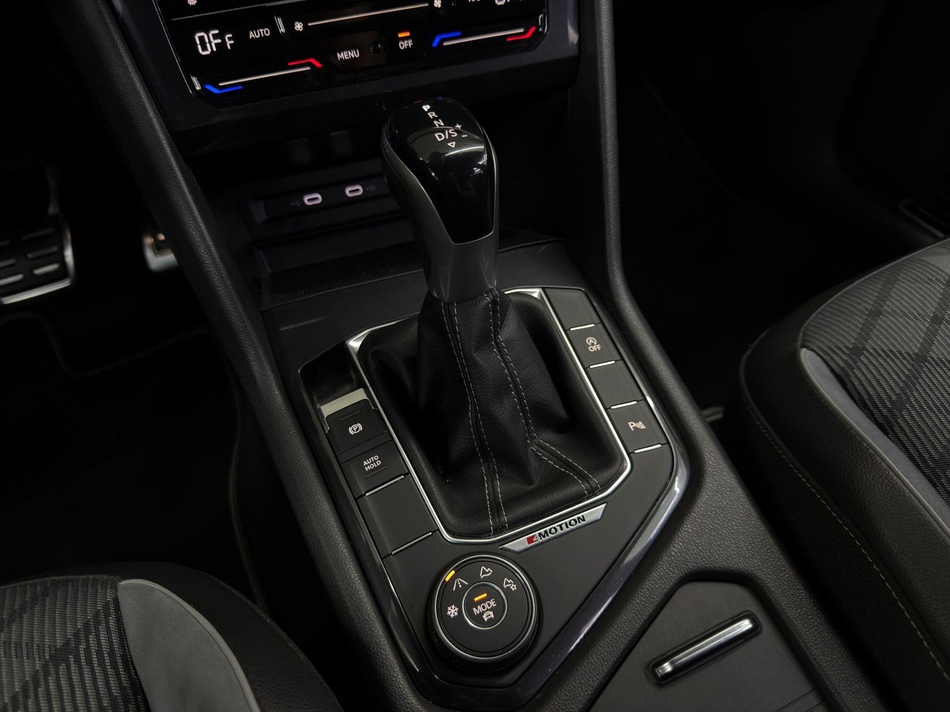 VW Tiguan 2.0TSI R-Line 4Motion DSG-image-27
