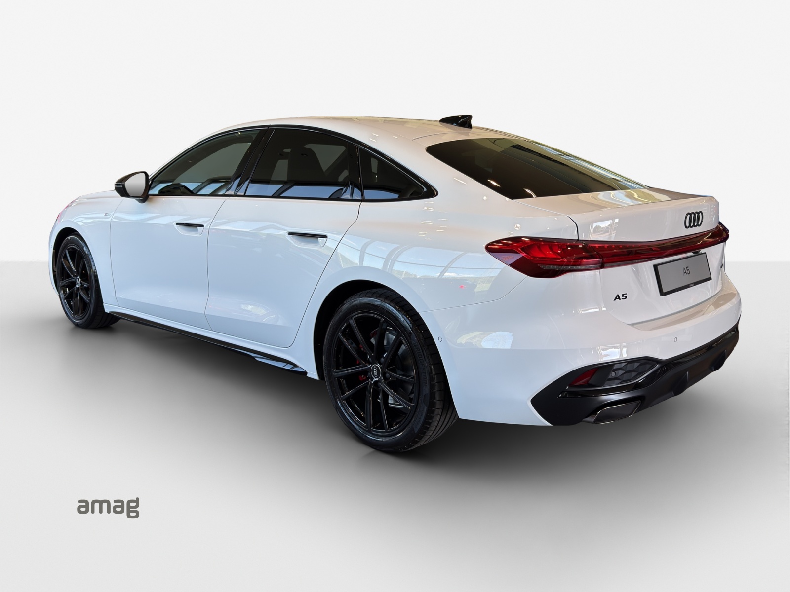 AUDI A5 Limousine TFSI quattro 150 kW S tronic-image-2