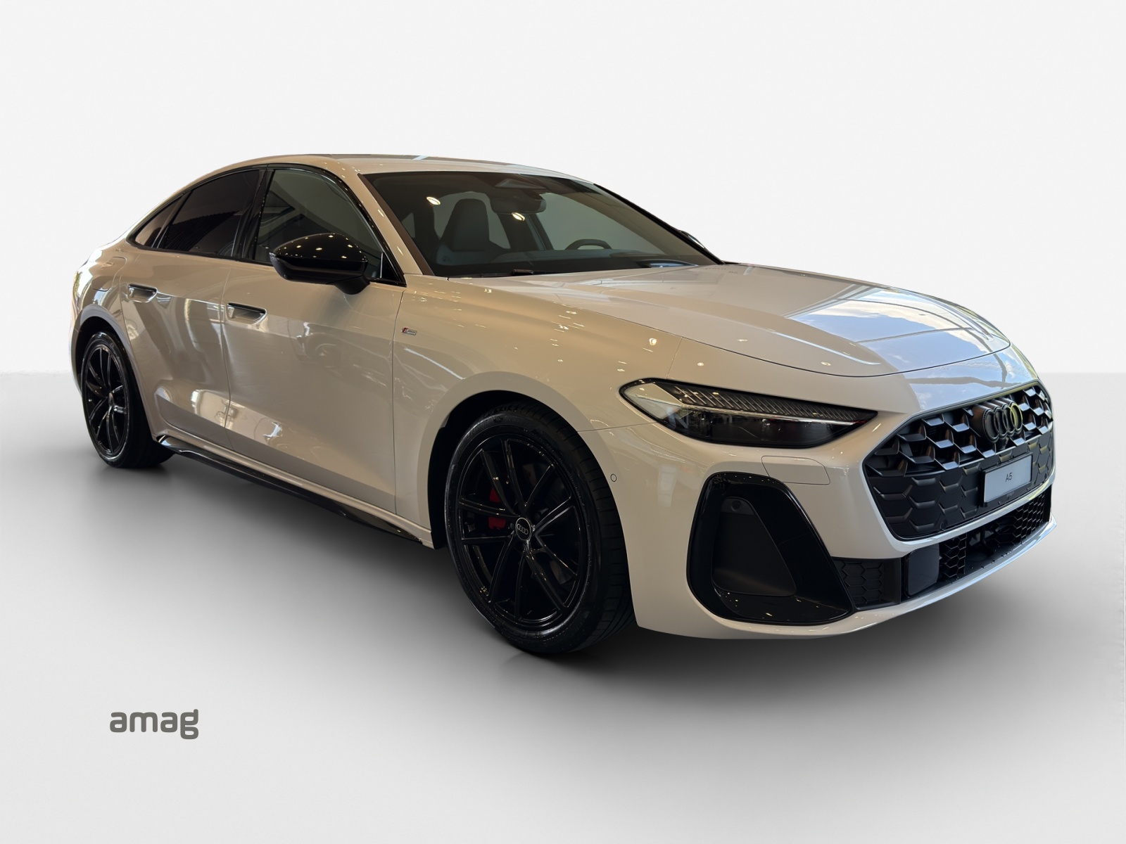 AUDI A5 Limousine TFSI quattro 150 kW S tronic-image-5