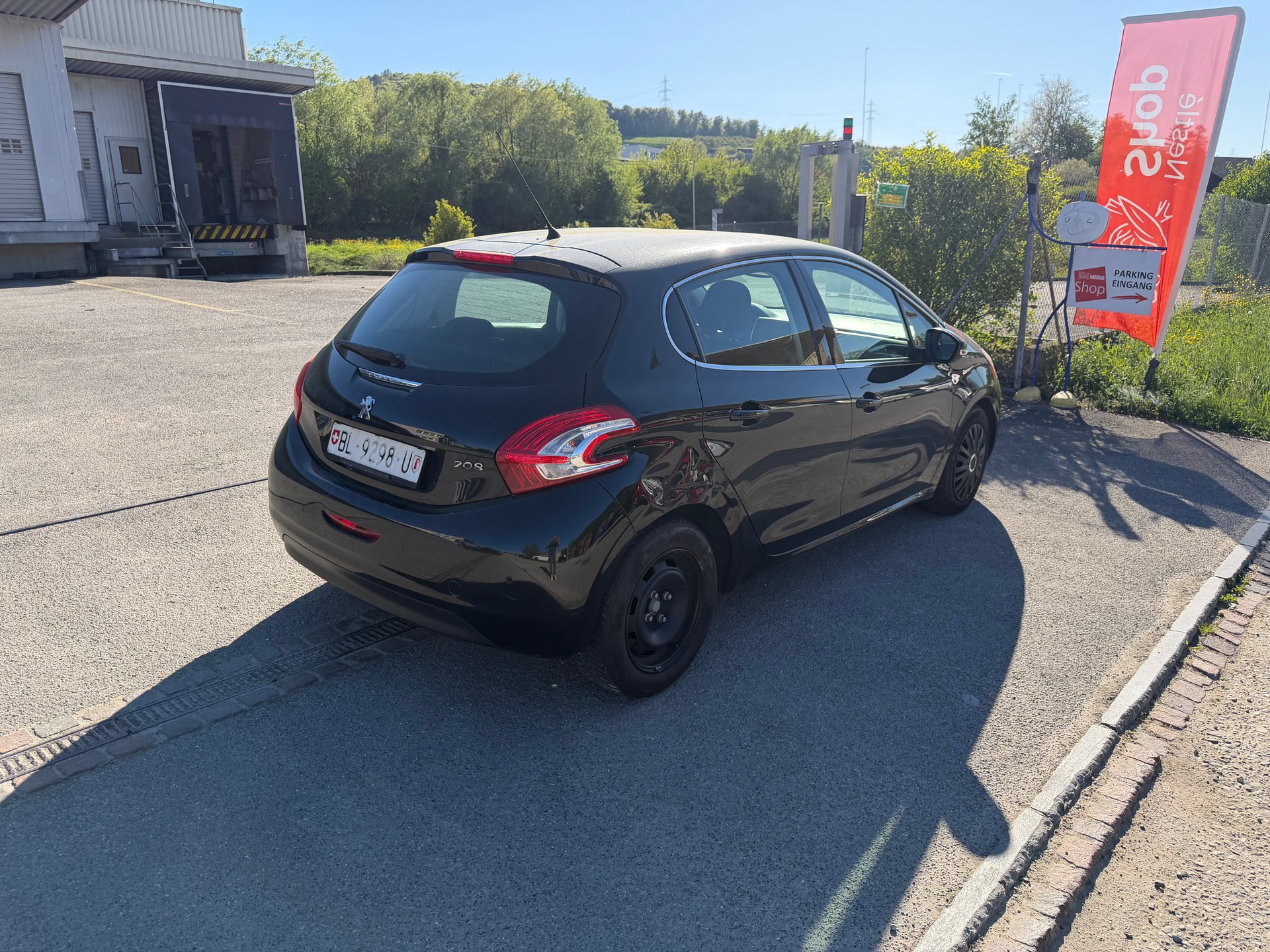 PEUGEOT 208 1.6 VTI Allure-image-2