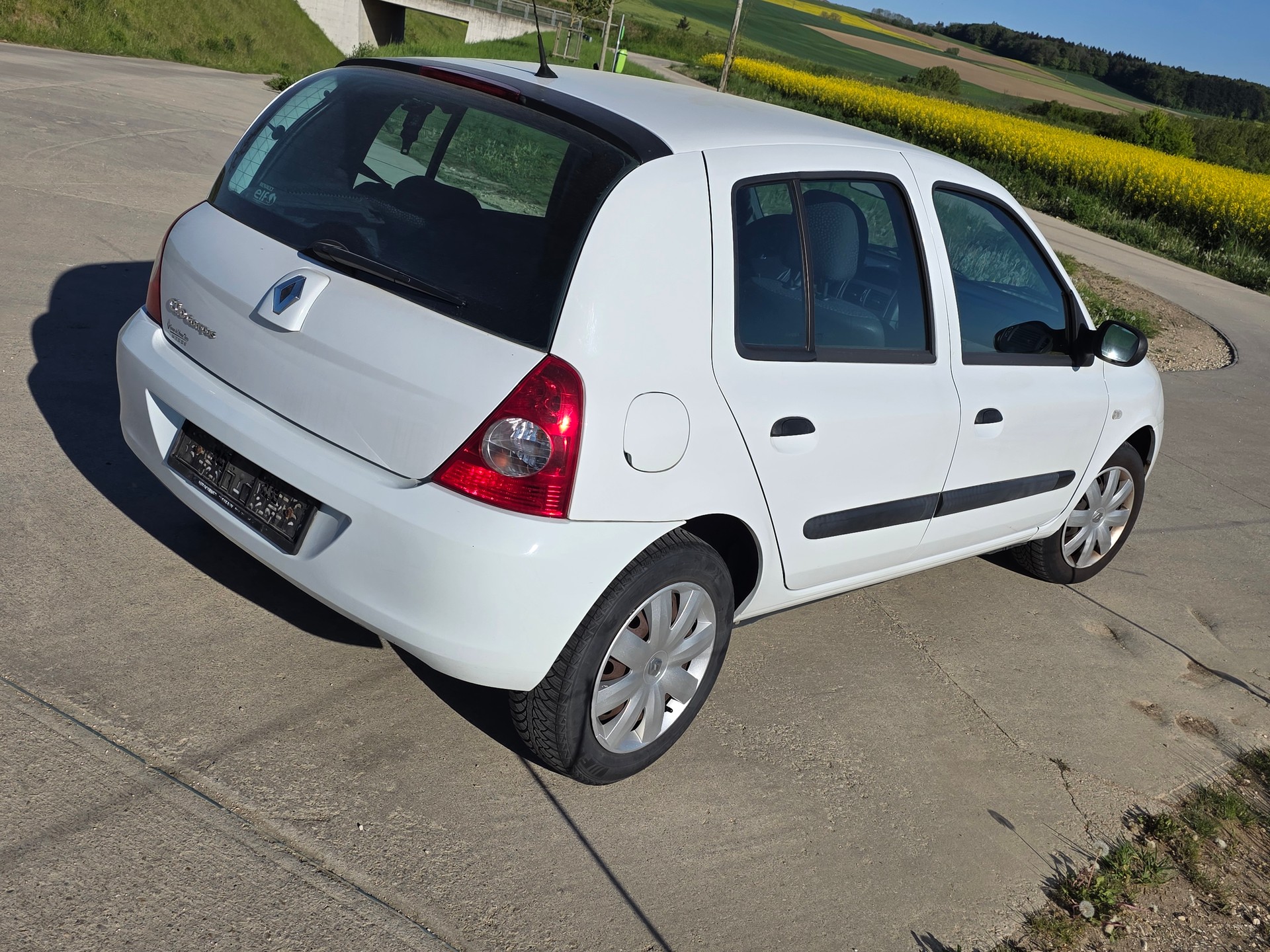 RENAULT Clio 1.2 Campus-image-3