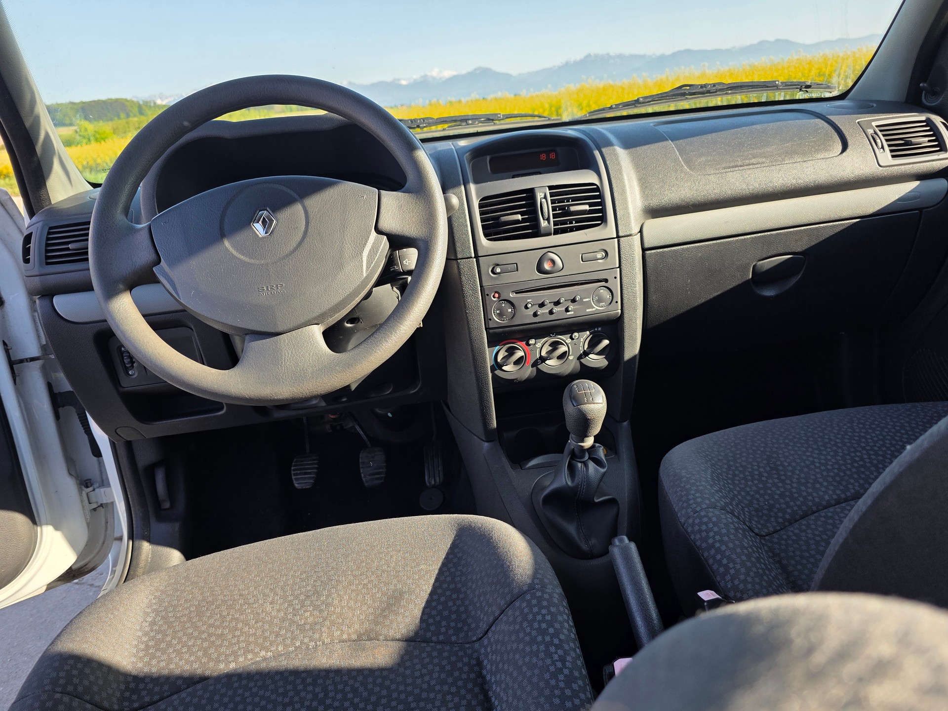 RENAULT Clio 1.2 Campus-image-8