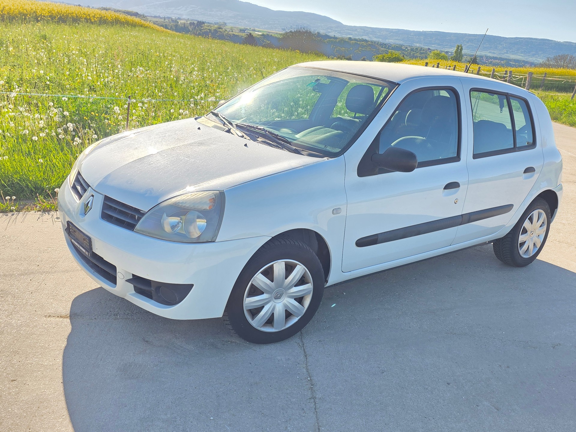 RENAULT Clio 1.2 Campus-image-0