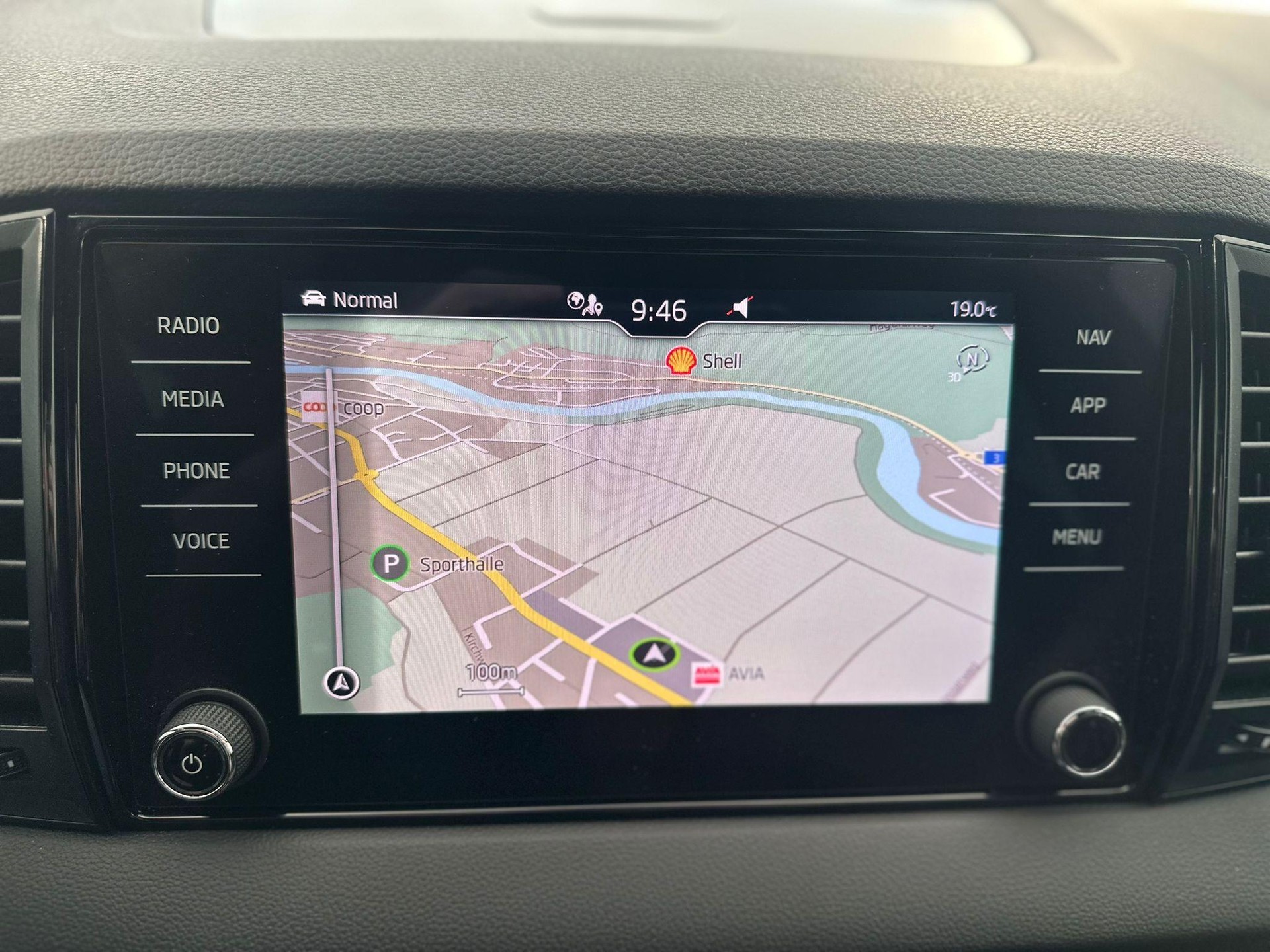 SKODA Karoq 2.0 TSI SportLine DSG 4x4-image-12