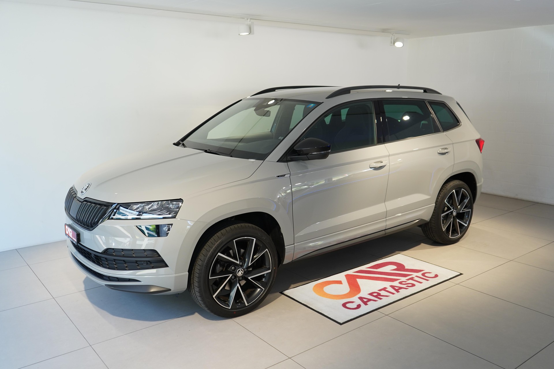 SKODA Karoq 2.0 TSI SportLine DSG 4x4-image-0