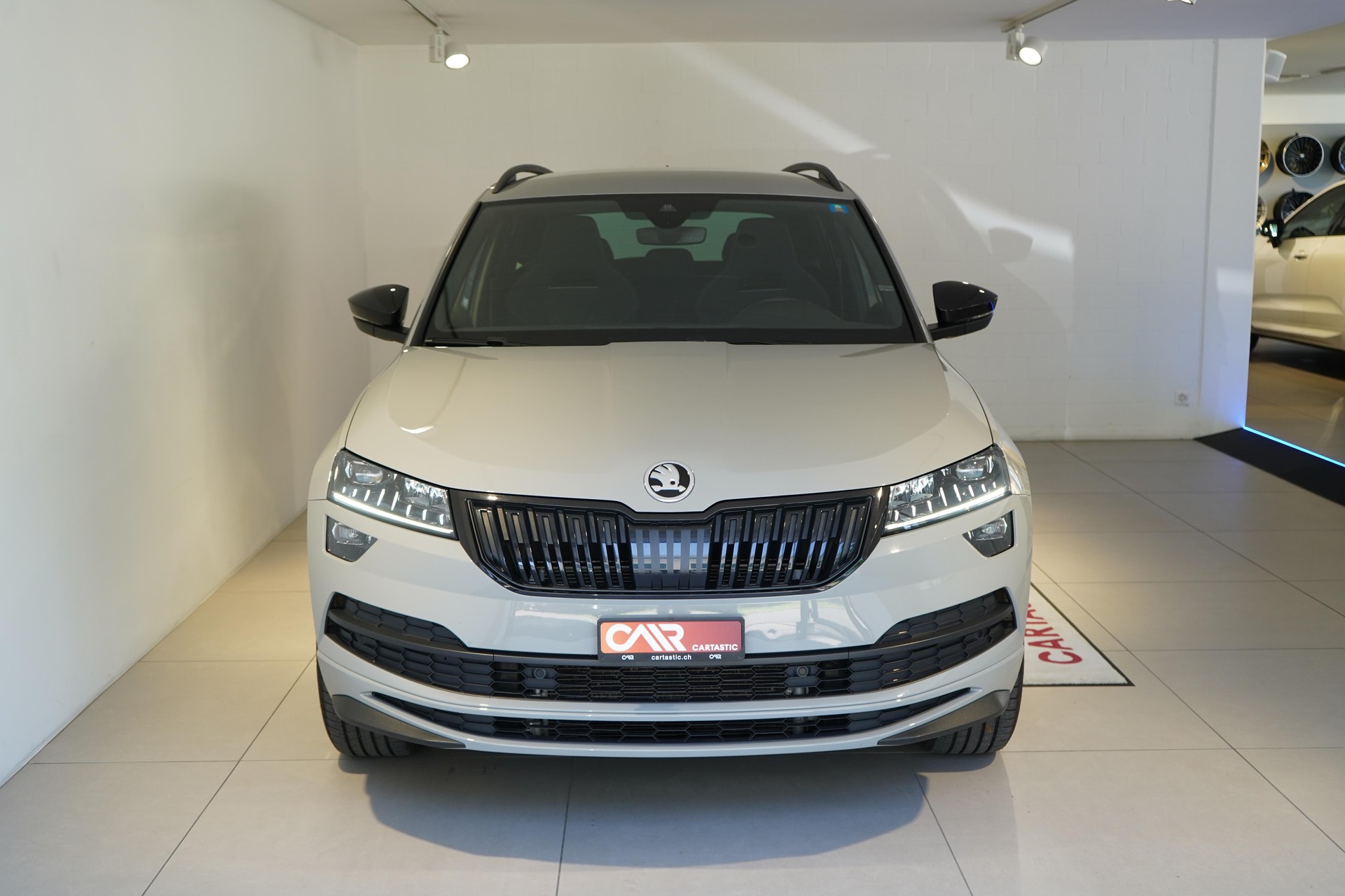 SKODA Karoq 2.0 TSI SportLine DSG 4x4-image-1
