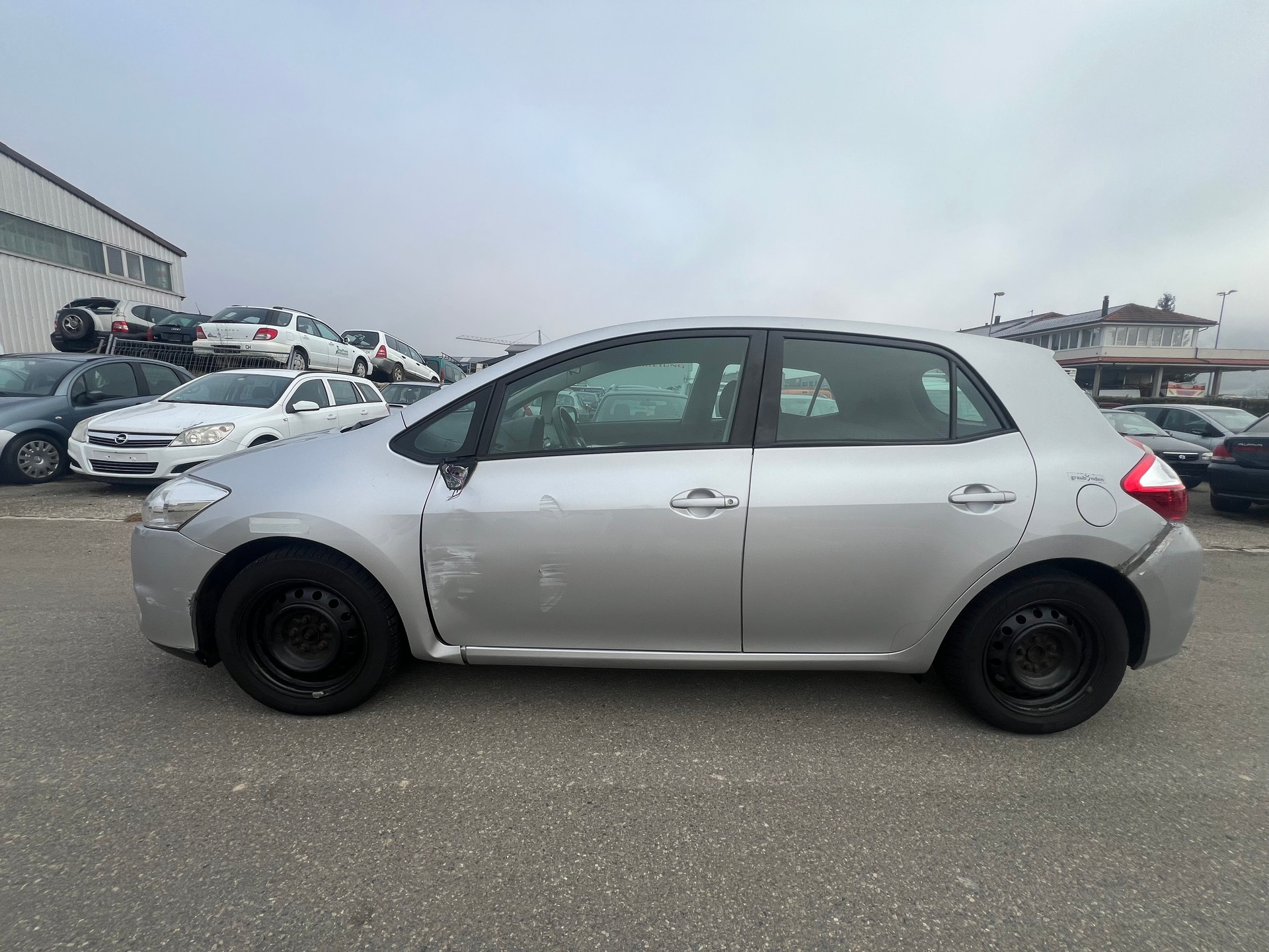 TOYOTA Auris 1.6 Linea Sol-image-7