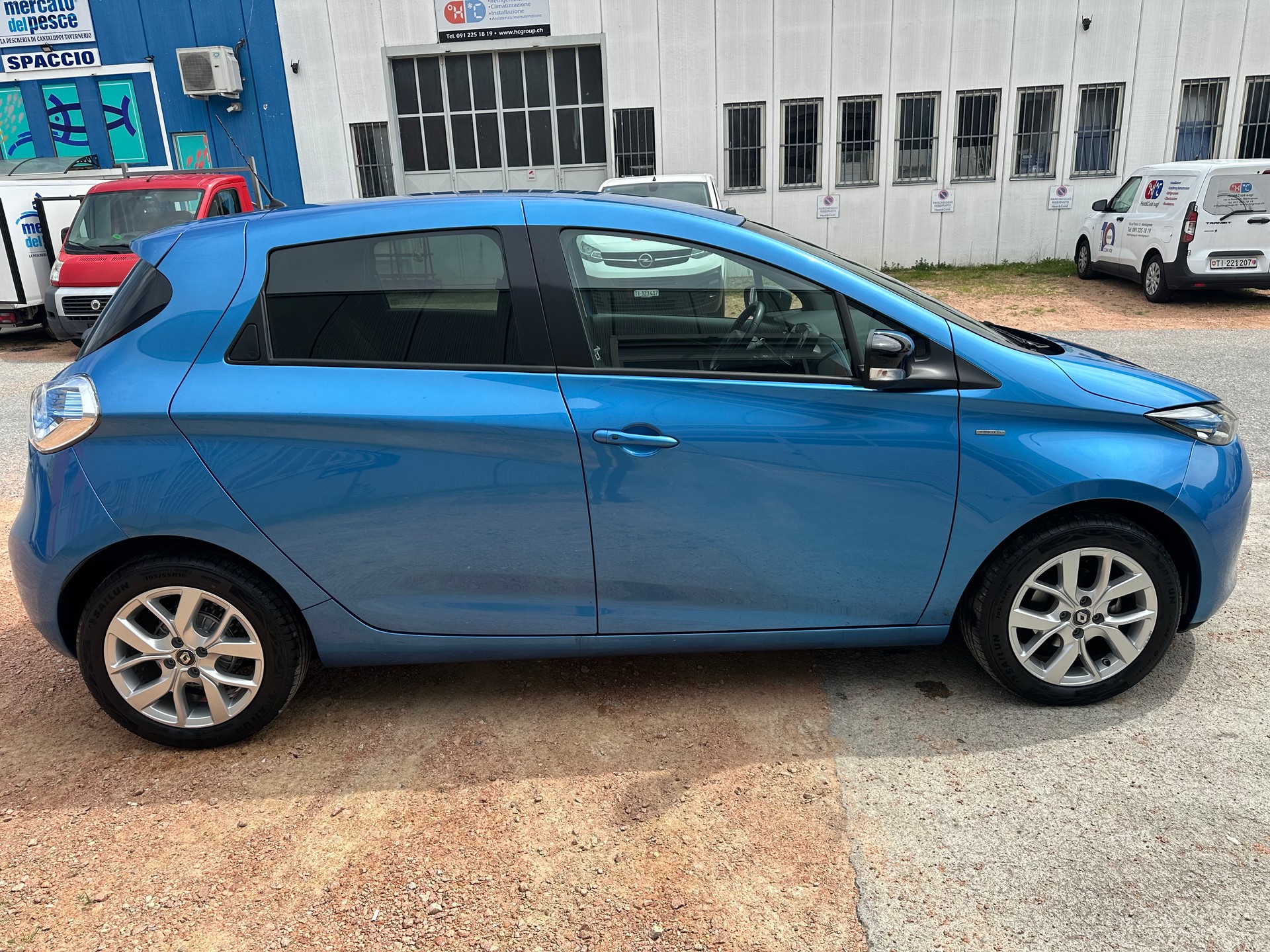 RENAULT Zoe Limited R110 (Batterie Miete)-image-3