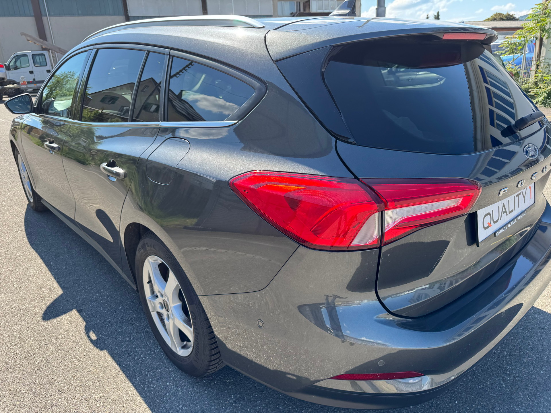 FORD Focus 1.5 TDCi Titanium Automatic-image-6