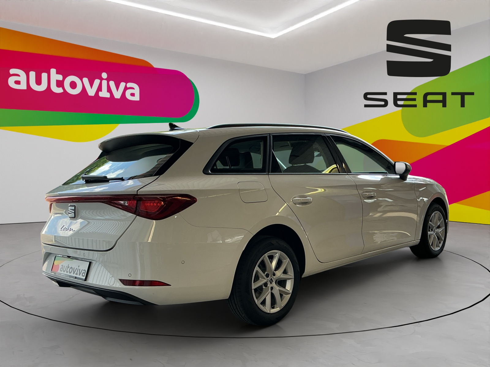 SEAT Leon ST 1.5 eTSI mHEV DSG Style-image-2