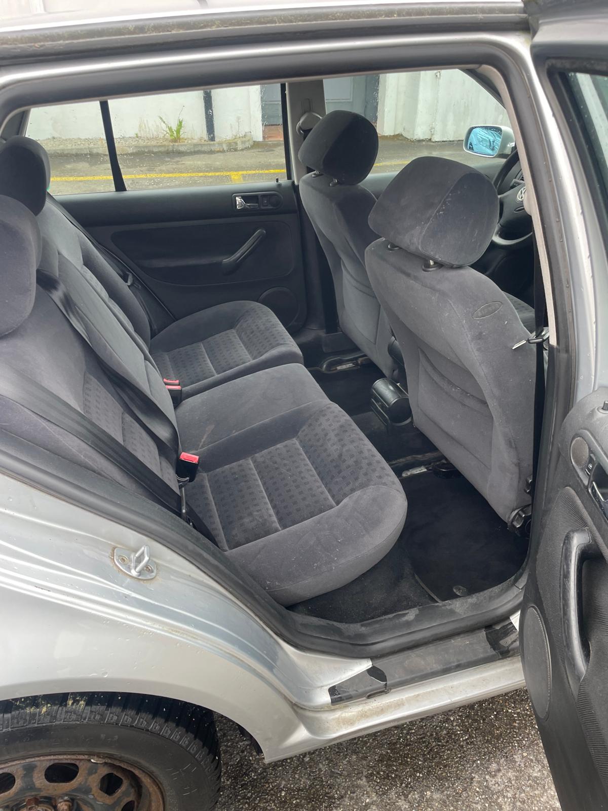 VW Golf 1.9 TDI PD 4Motion-image-3