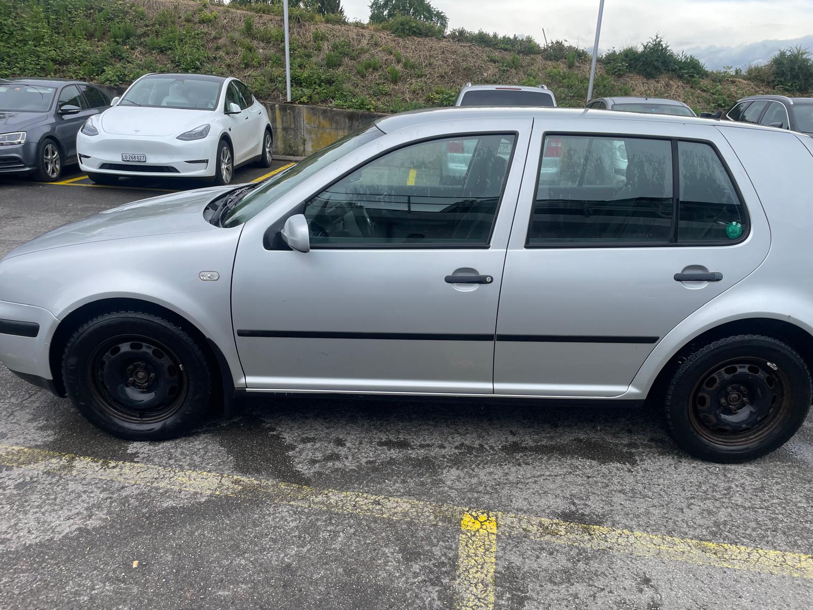 VW Golf 1.9 TDI PD 4Motion-image-11