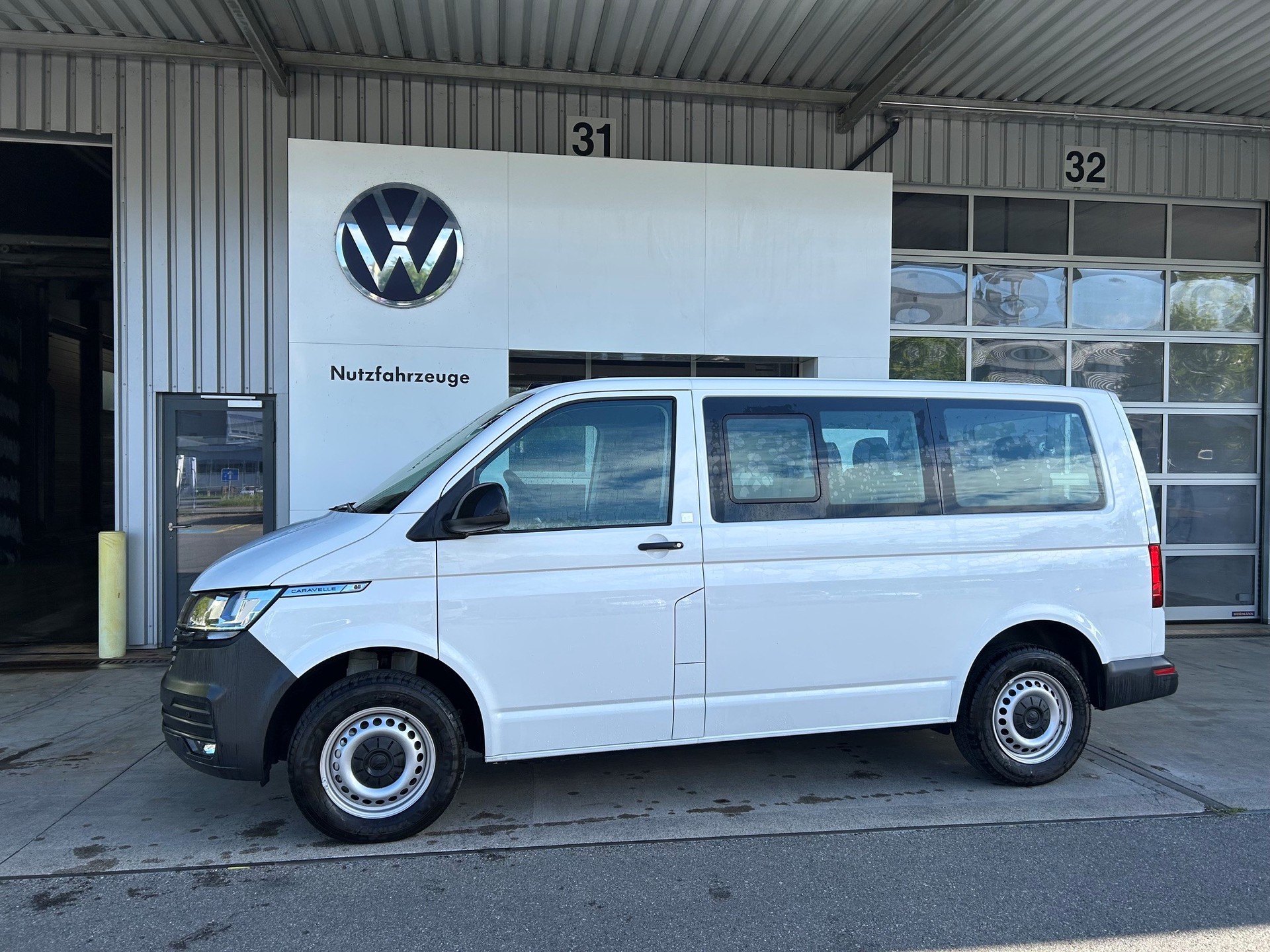VW T6.1 Caravelle 2.0 TDI Trendline Liberty-showroom-element-1