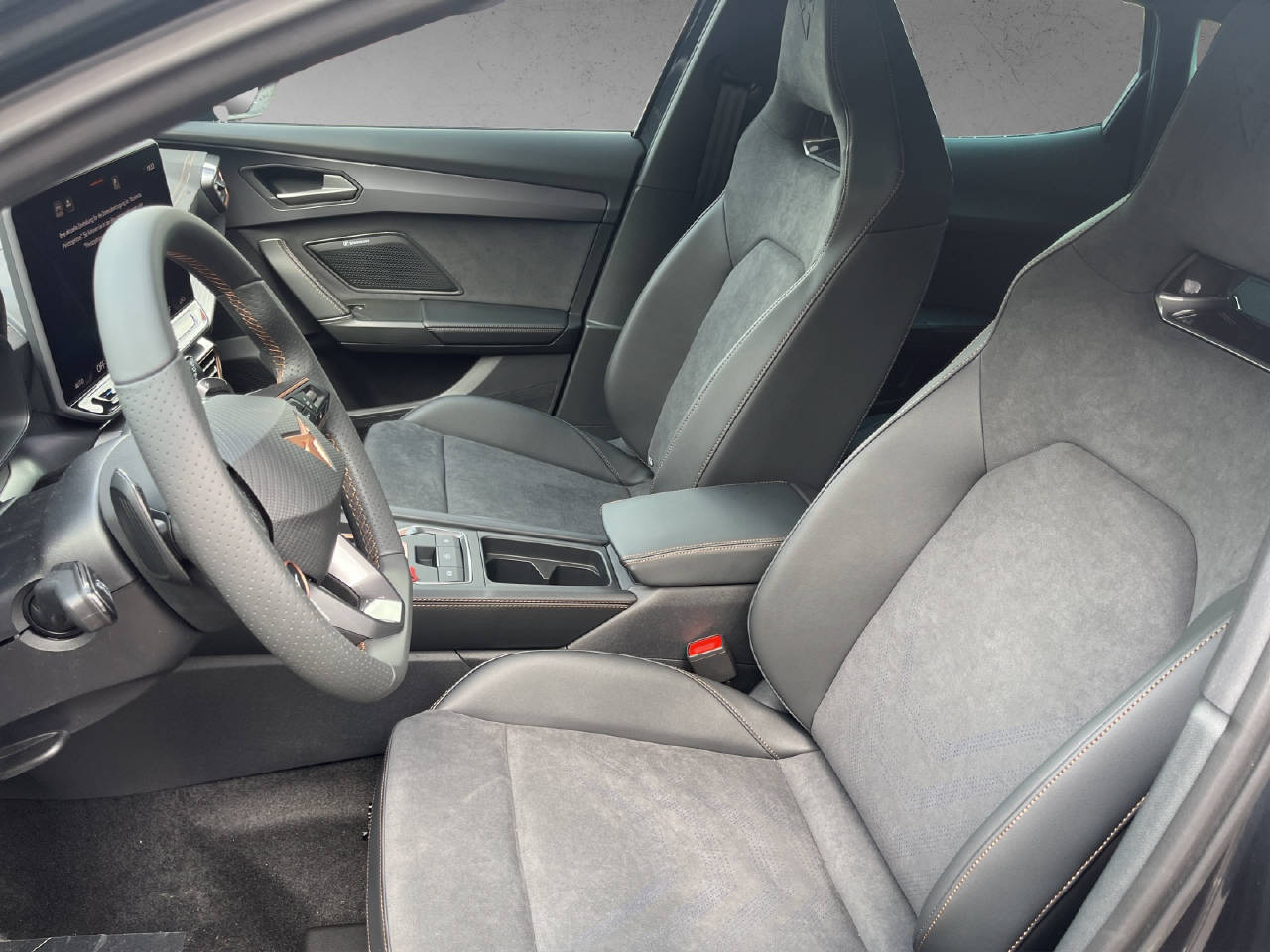 CUPRA Formentor 1.5 eTSI Prime Edition DSG-image-6