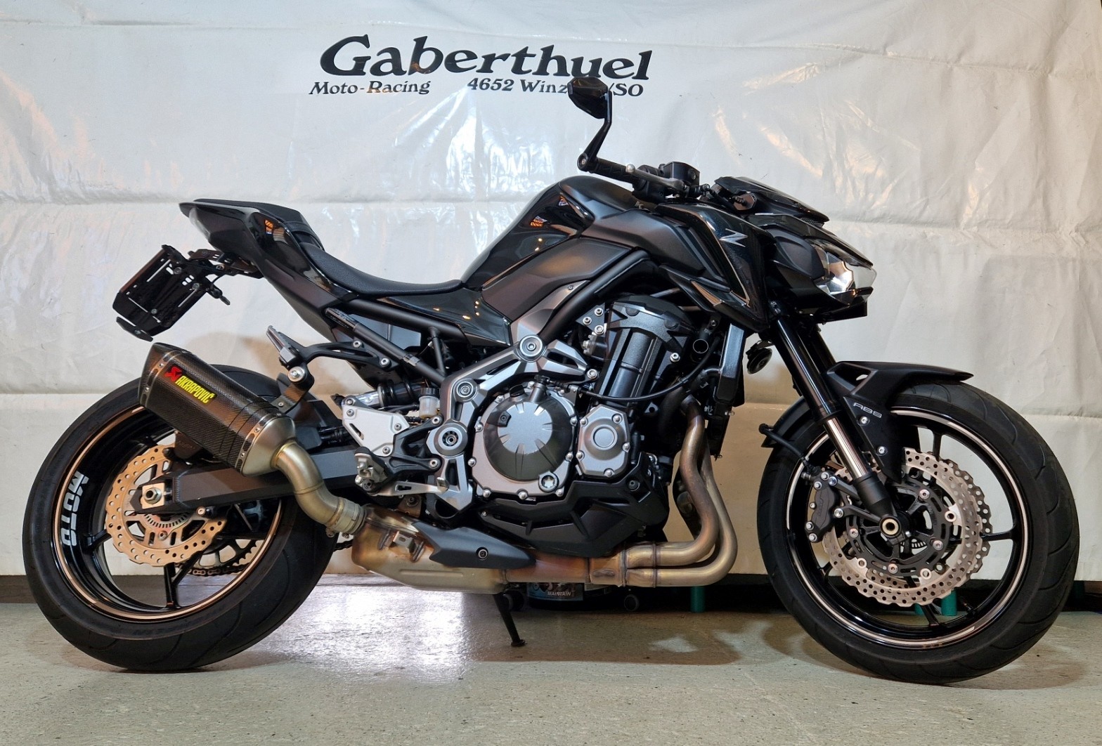 KAWASAKI Z900, Black Edition, 35 KW (oder offen mit 92 KW)