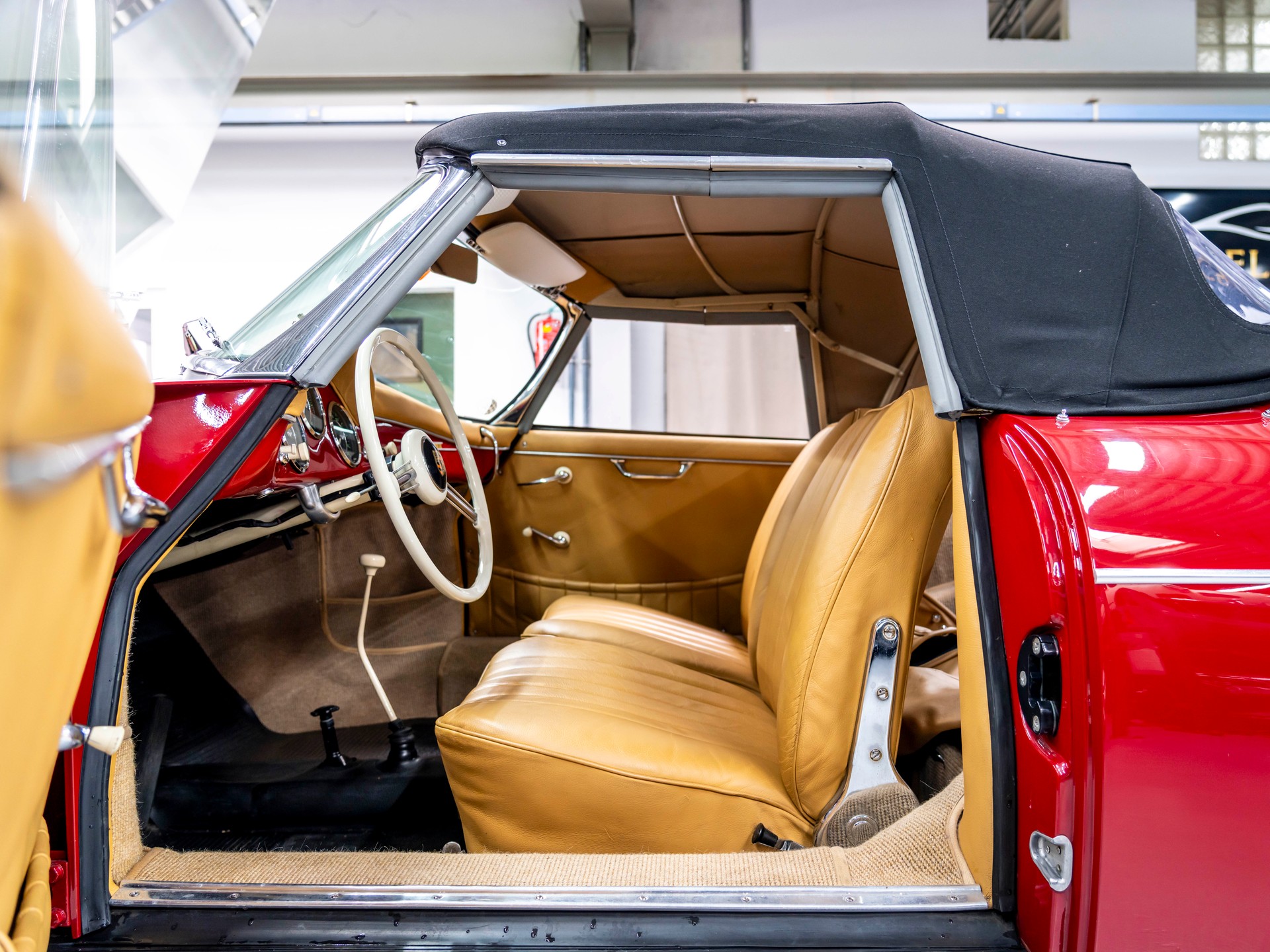 PORSCHE 356 A 1600 S Convertible-image-17