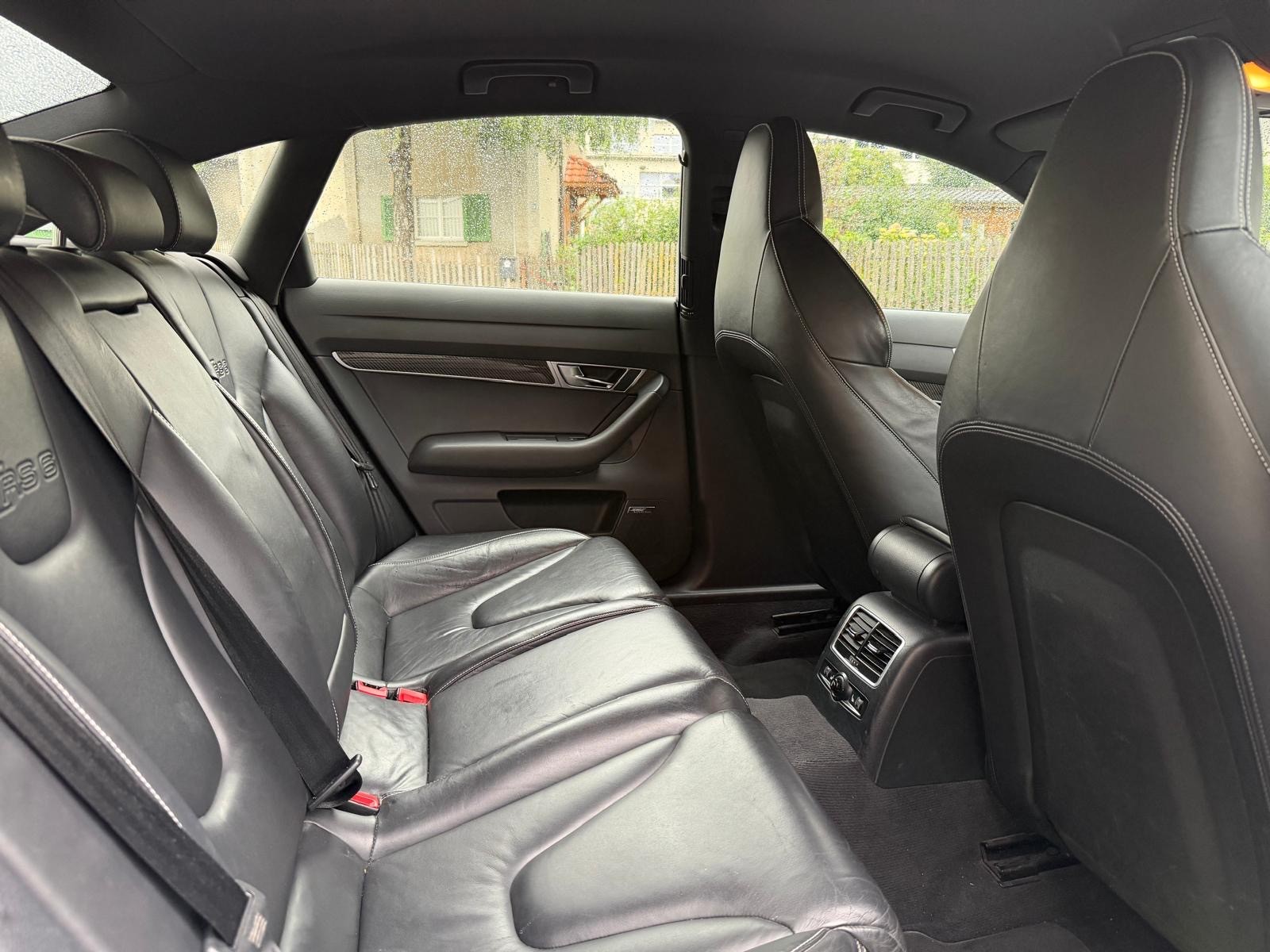 AUDI 5.0 V10 TFSI quattro T-Tronic-image-5
