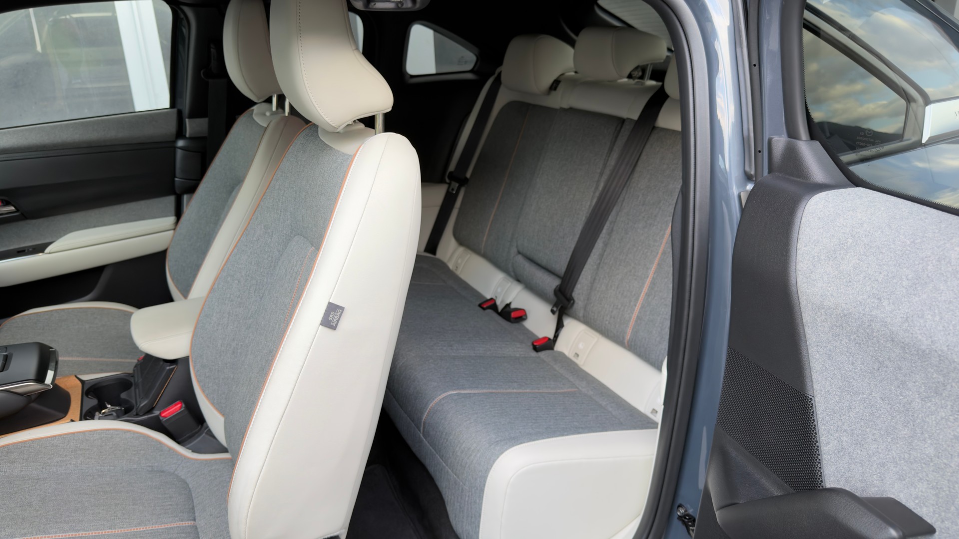 MAZDA MX-30 e-Skyactiv R-EV Advantage-image-9