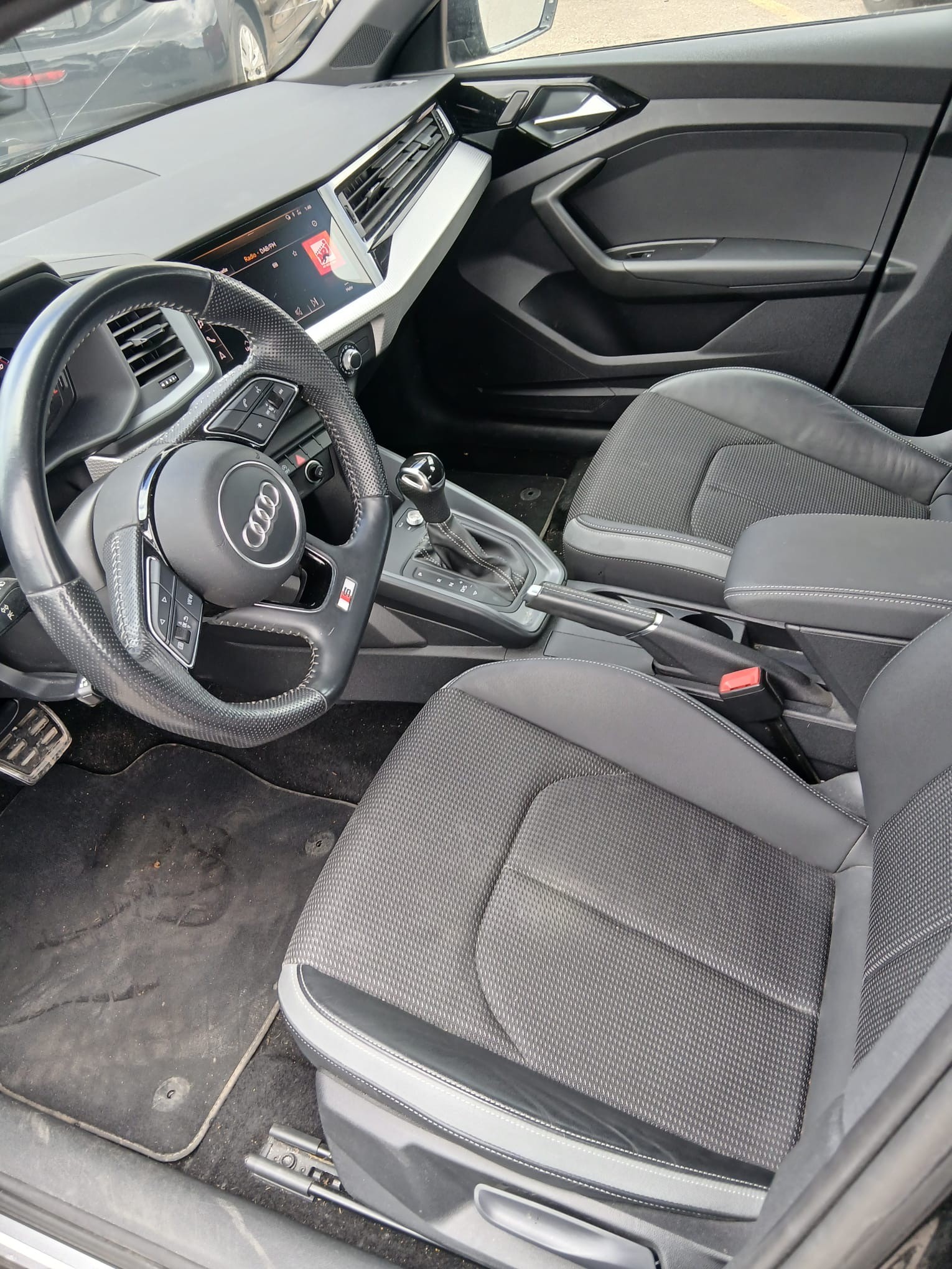 AUDI A1 Sportback 30 TFSI advanced S-tronic-image-6