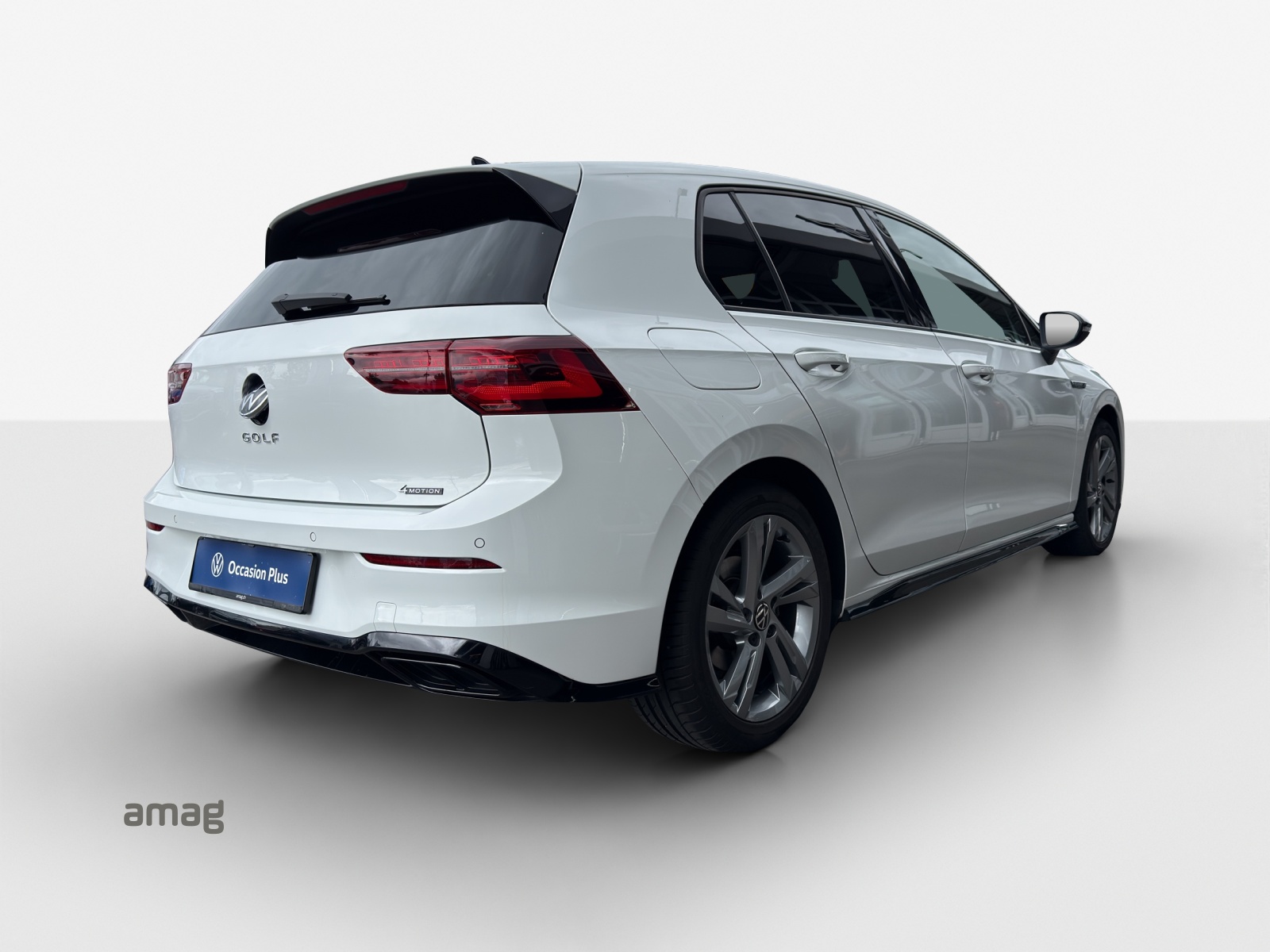 VW Golf 2.0 TSI R-Line DSG 4 Motion-image-4
