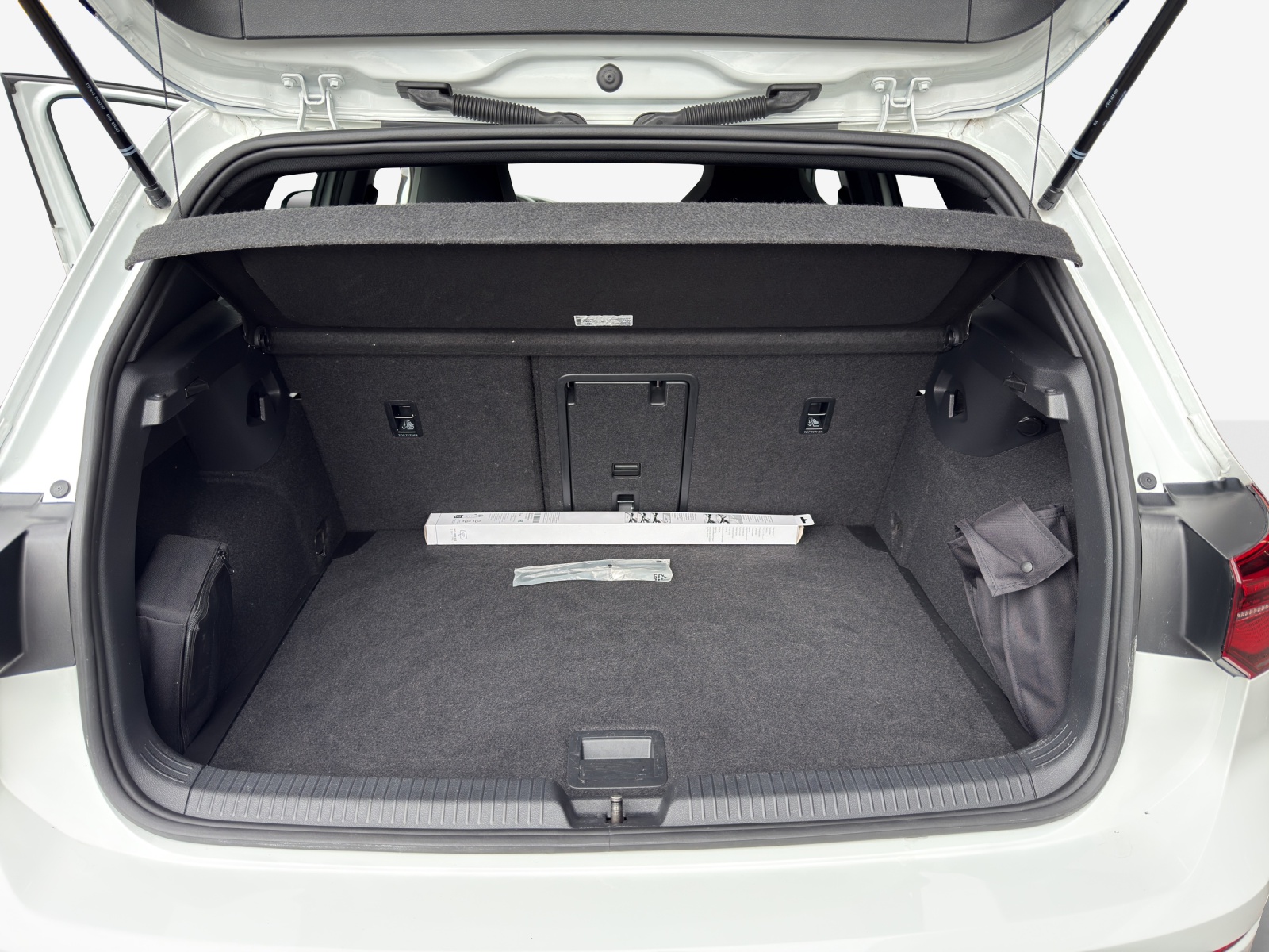 VW Golf 2.0 TSI R-Line DSG 4 Motion-image-12