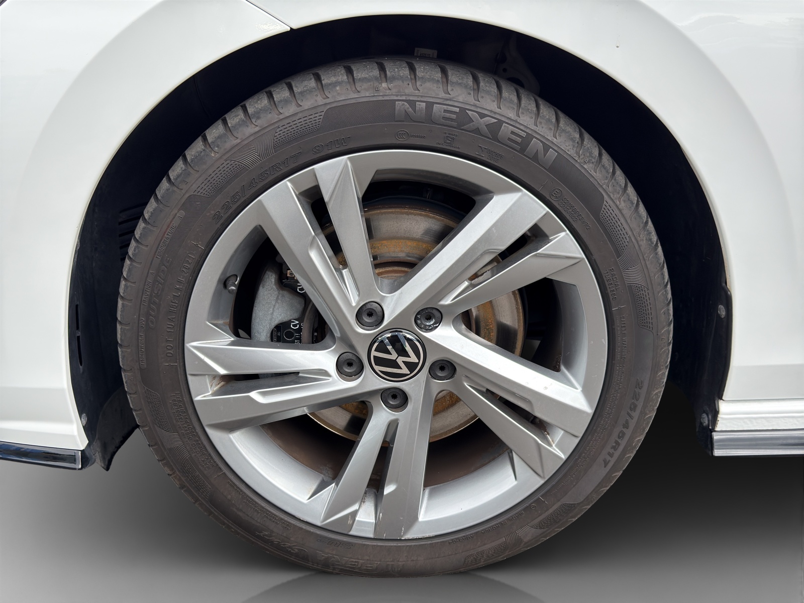 VW Golf 2.0 TSI R-Line DSG 4 Motion-image-13