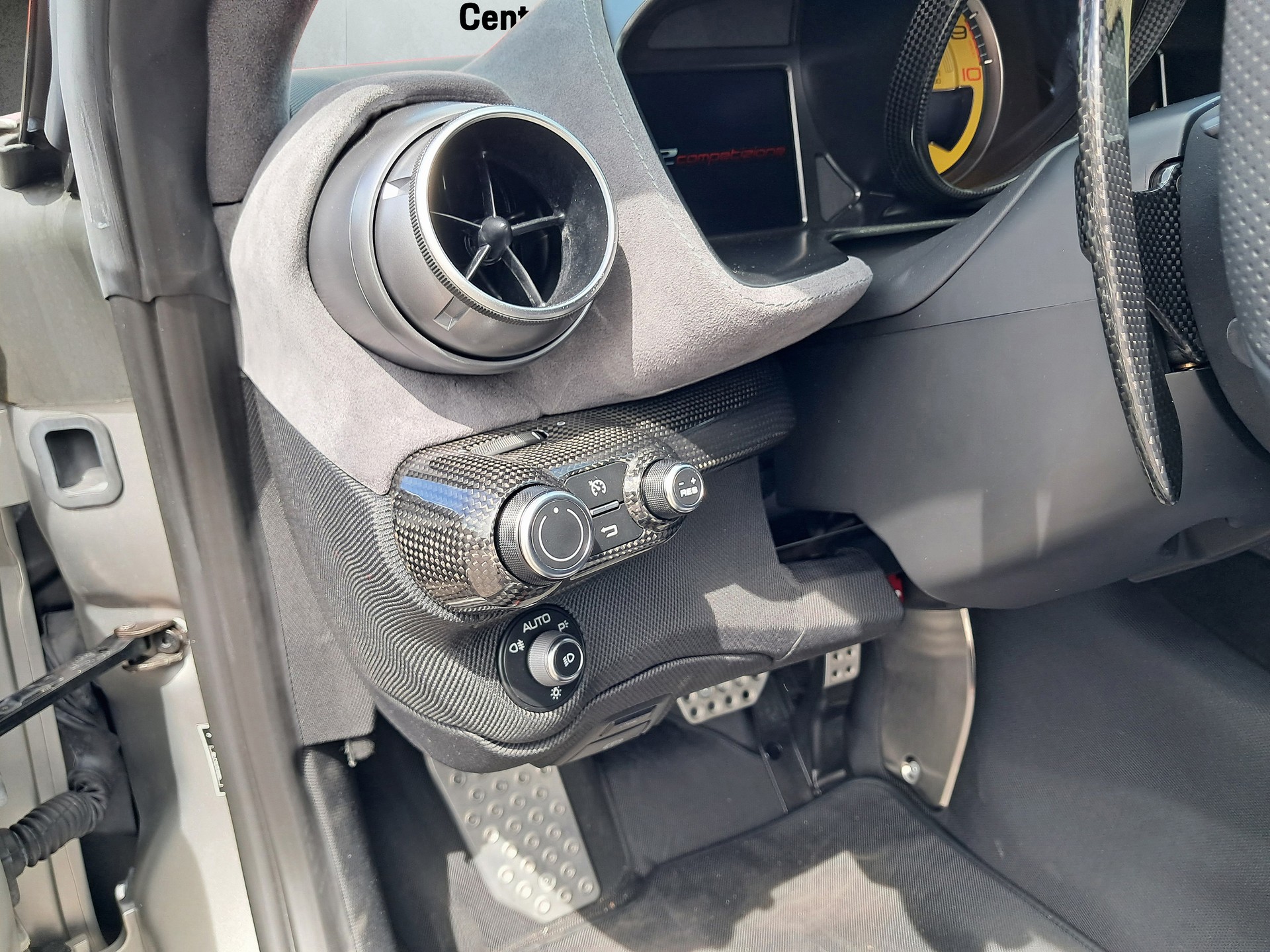 FERRARI 812 Competizione-image-23