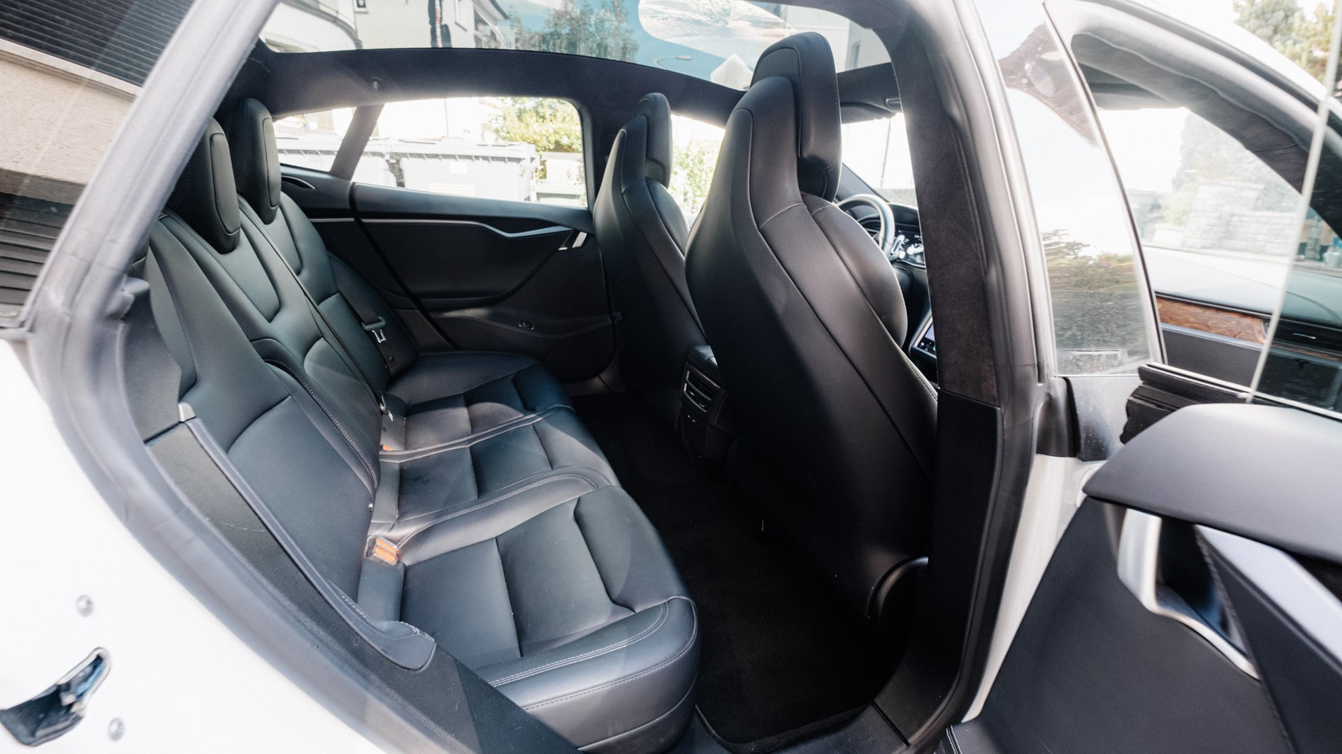 TESLA Model S Long Range Raven-image-6