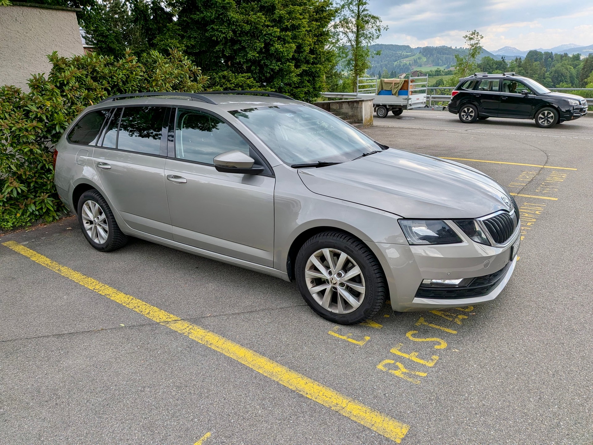 SKODA Octavia Combi 1.4 TSI Style-image-2