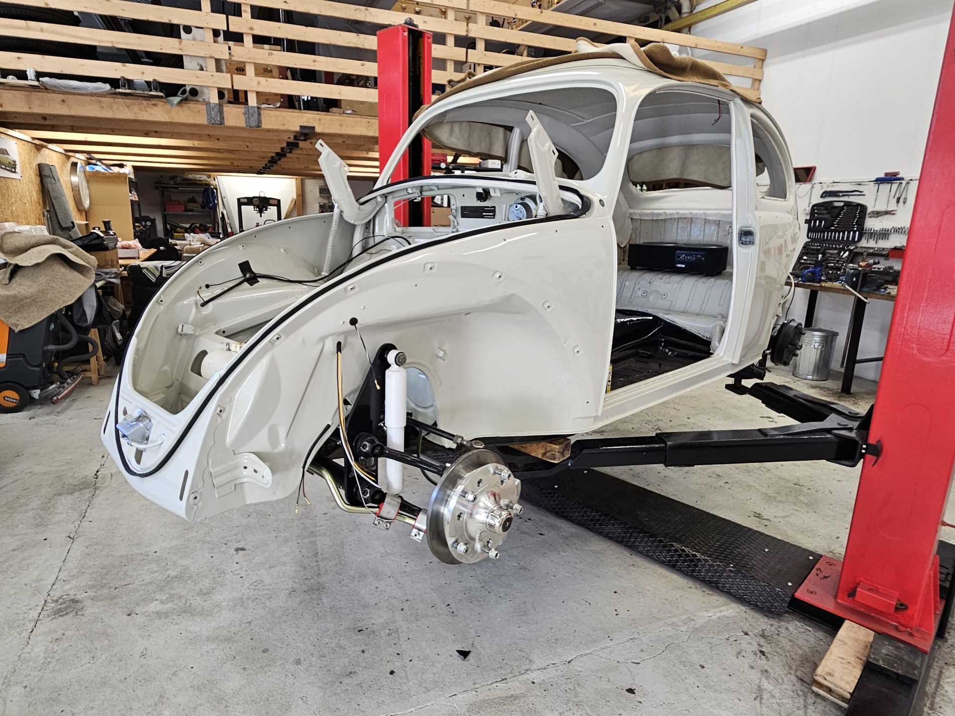 VW DE LUXE-image-4
