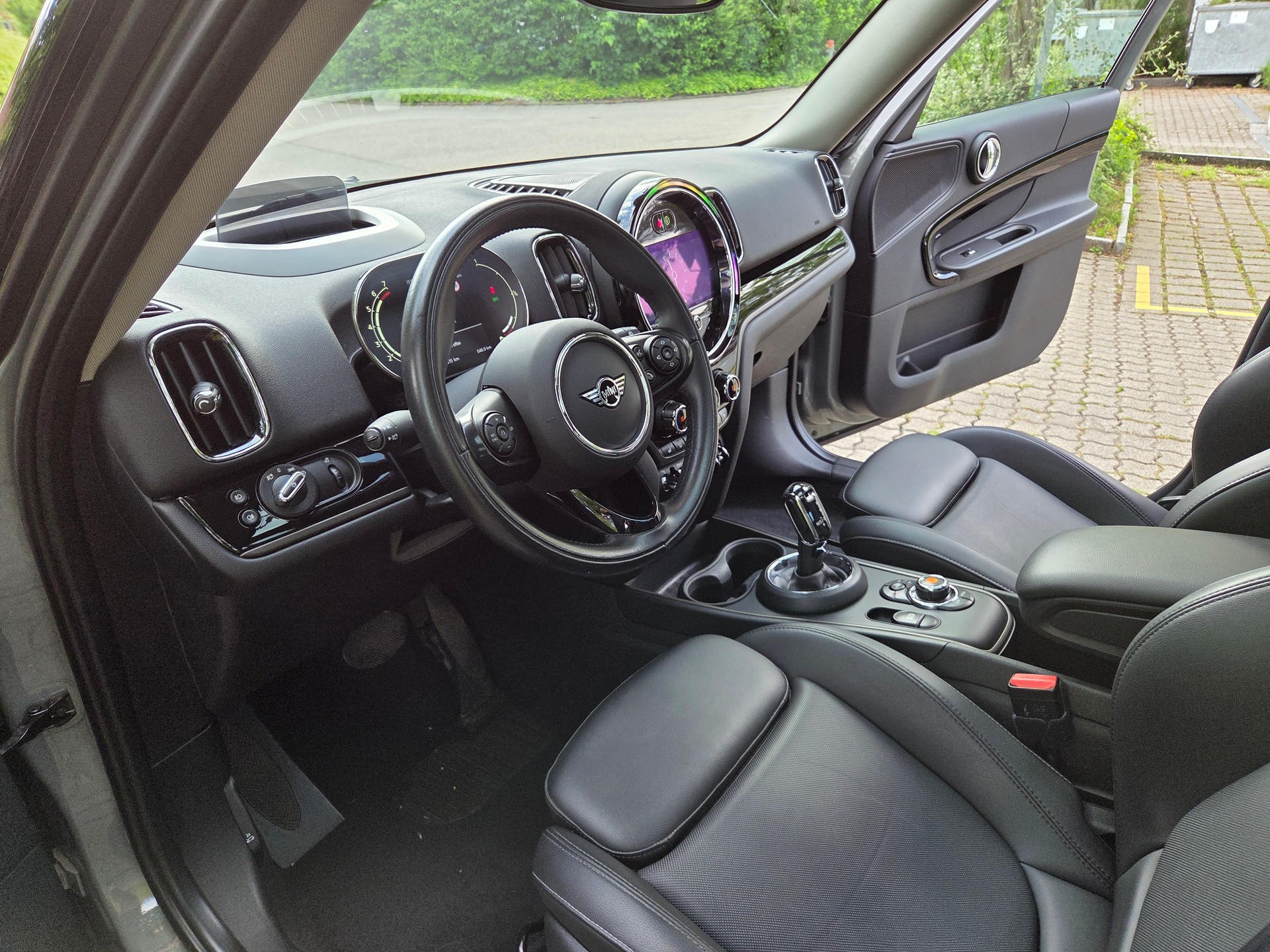 MINI 2.0i Cooper S ALL4-image-4