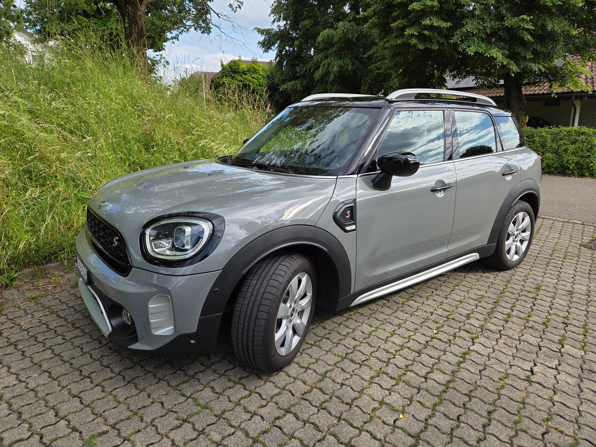 MINI 2.0i Cooper S ALL4-image-1