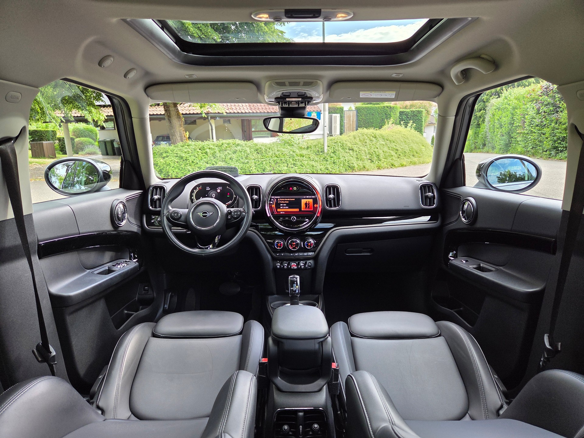 MINI 2.0i Cooper S ALL4-image-3