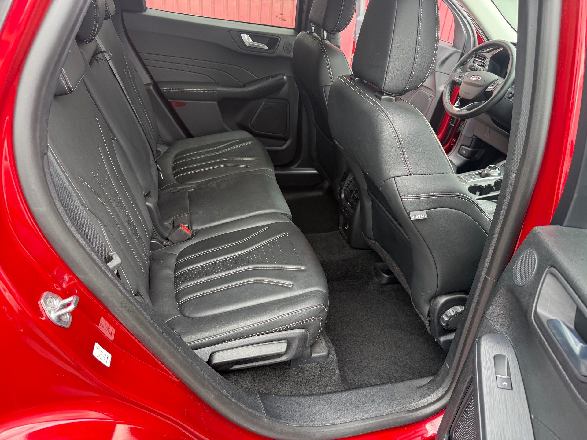 FORD Kuga 2.0 TDCi EcoBlue Vignale 4WD Automat-image-6