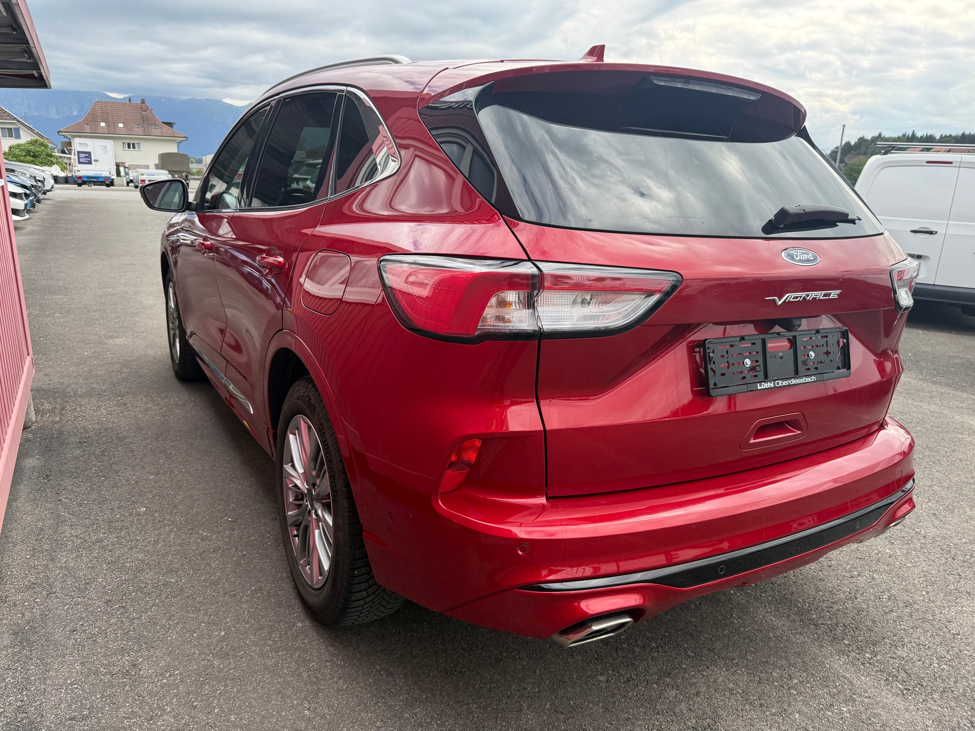 FORD Kuga 2.0 TDCi EcoBlue Vignale 4WD Automat-image-1