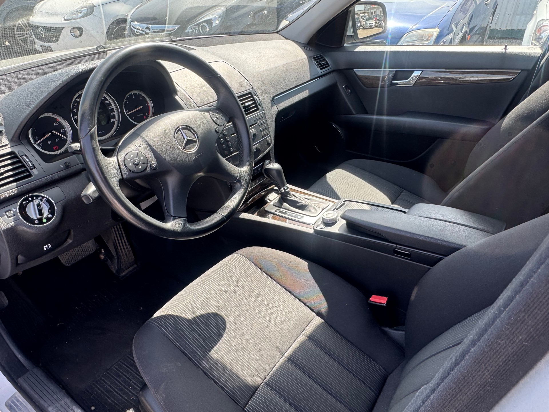 MERCEDES-BENZ C 220 CDI Elégance Automatic-image-7