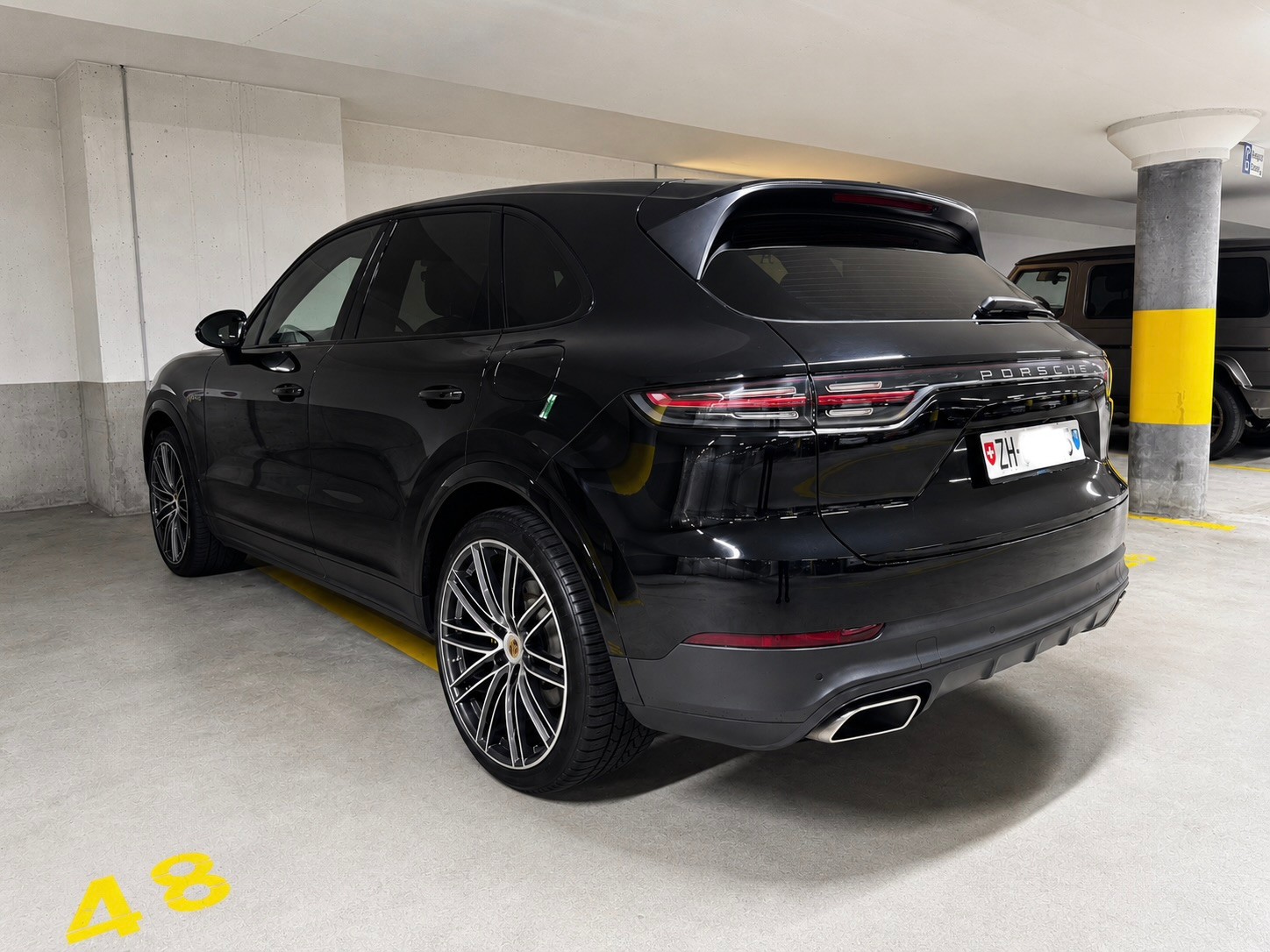 PORSCHE 3.0 V6 E-Hybrid-image-1