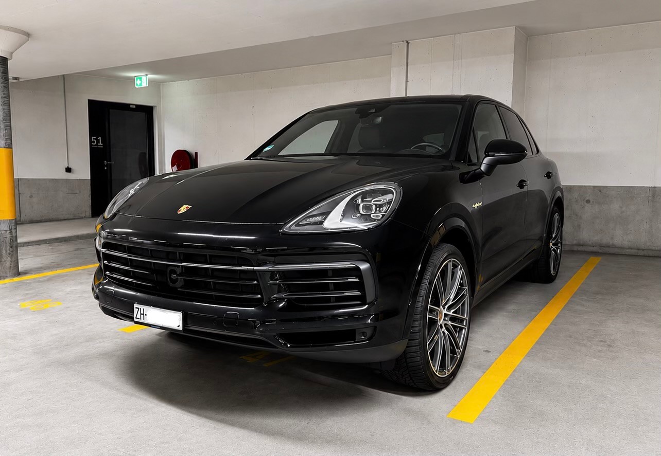 PORSCHE 3.0 V6 E-Hybrid-image-0